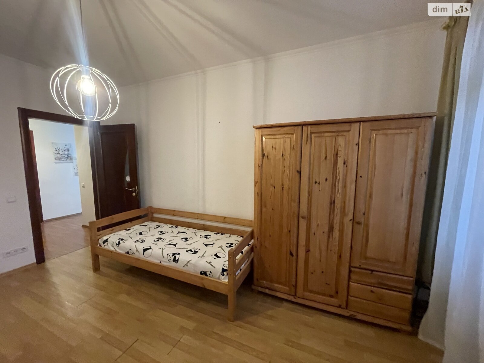 трехкомнатная квартира в Киеве, район Осокорки, на просп. Николая Бажана 14 в аренду на долгий срок помесячно фото 1 трехкомнатная квартира в Киеве, район Осокорки, на просп. Николая Бажана 14 в аренду на долгий срок помесячно фото 1