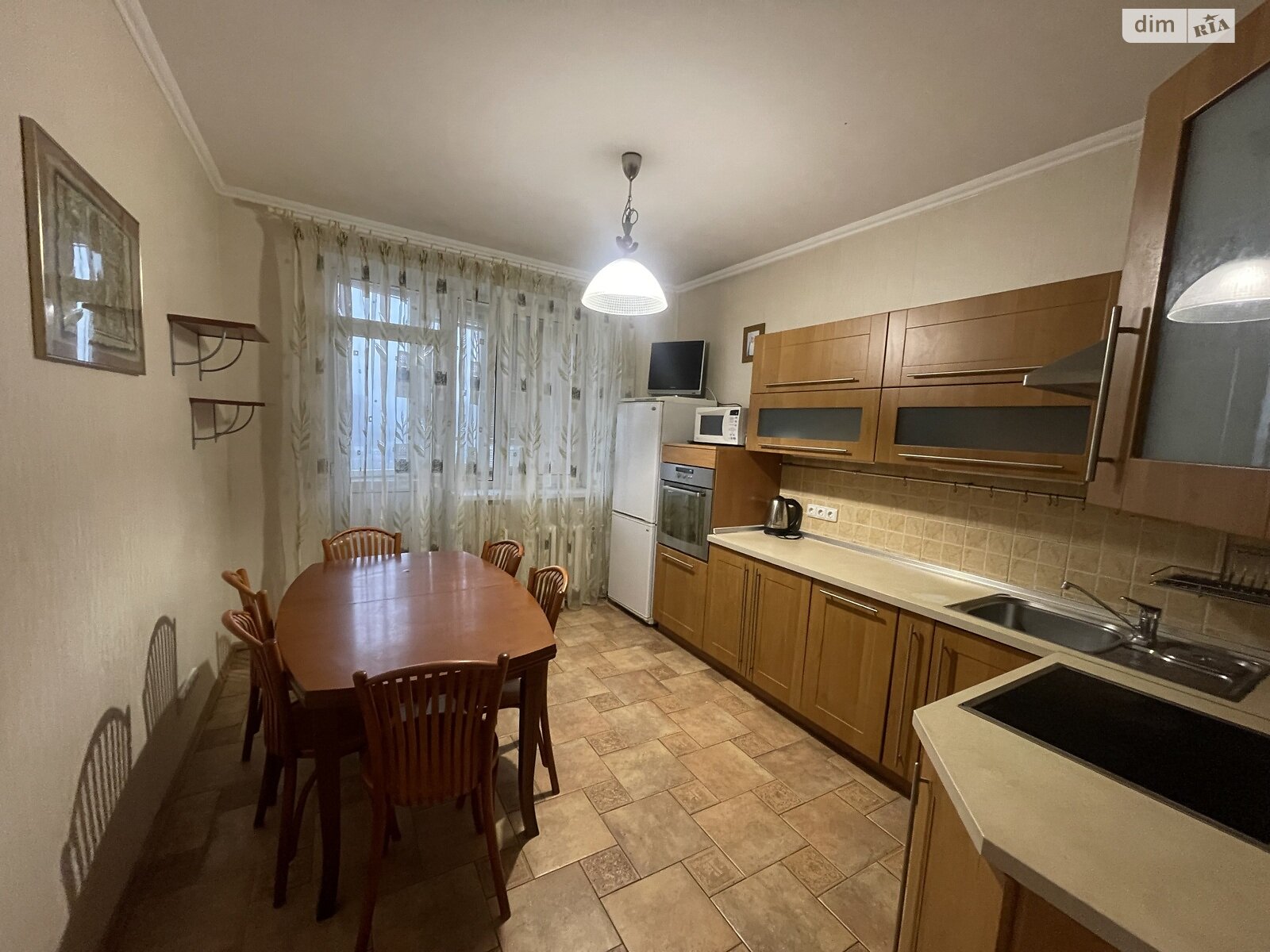 трехкомнатная квартира в Киеве, район Осокорки, на просп. Николая Бажана 14 в аренду на долгий срок помесячно фото 1 трехкомнатная квартира в Киеве, район Осокорки, на просп. Николая Бажана 14 в аренду на долгий срок помесячно фото 1