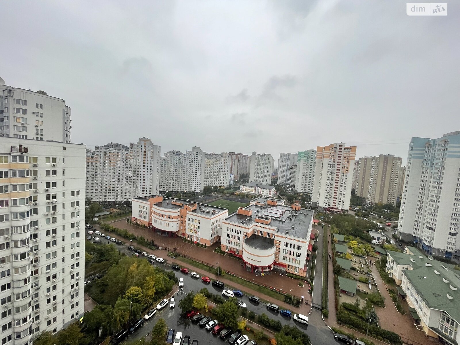 трехкомнатная квартира в Киеве, район Осокорки, на просп. Николая Бажана 14 в аренду на долгий срок помесячно фото 1 трехкомнатная квартира в Киеве, район Осокорки, на просп. Николая Бажана 14 в аренду на долгий срок помесячно фото 1