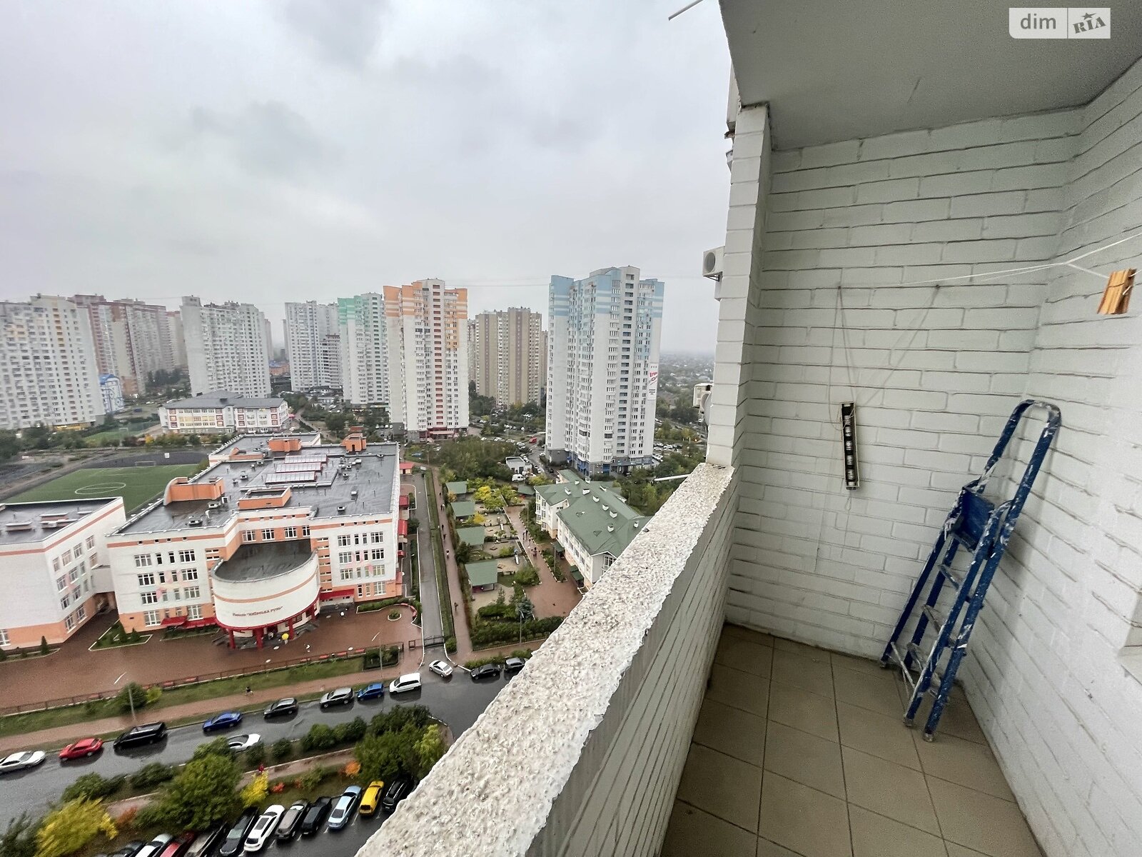 трехкомнатная квартира в Киеве, район Осокорки, на просп. Николая Бажана 14 в аренду на долгий срок помесячно фото 1 трехкомнатная квартира в Киеве, район Осокорки, на просп. Николая Бажана 14 в аренду на долгий срок помесячно фото 1