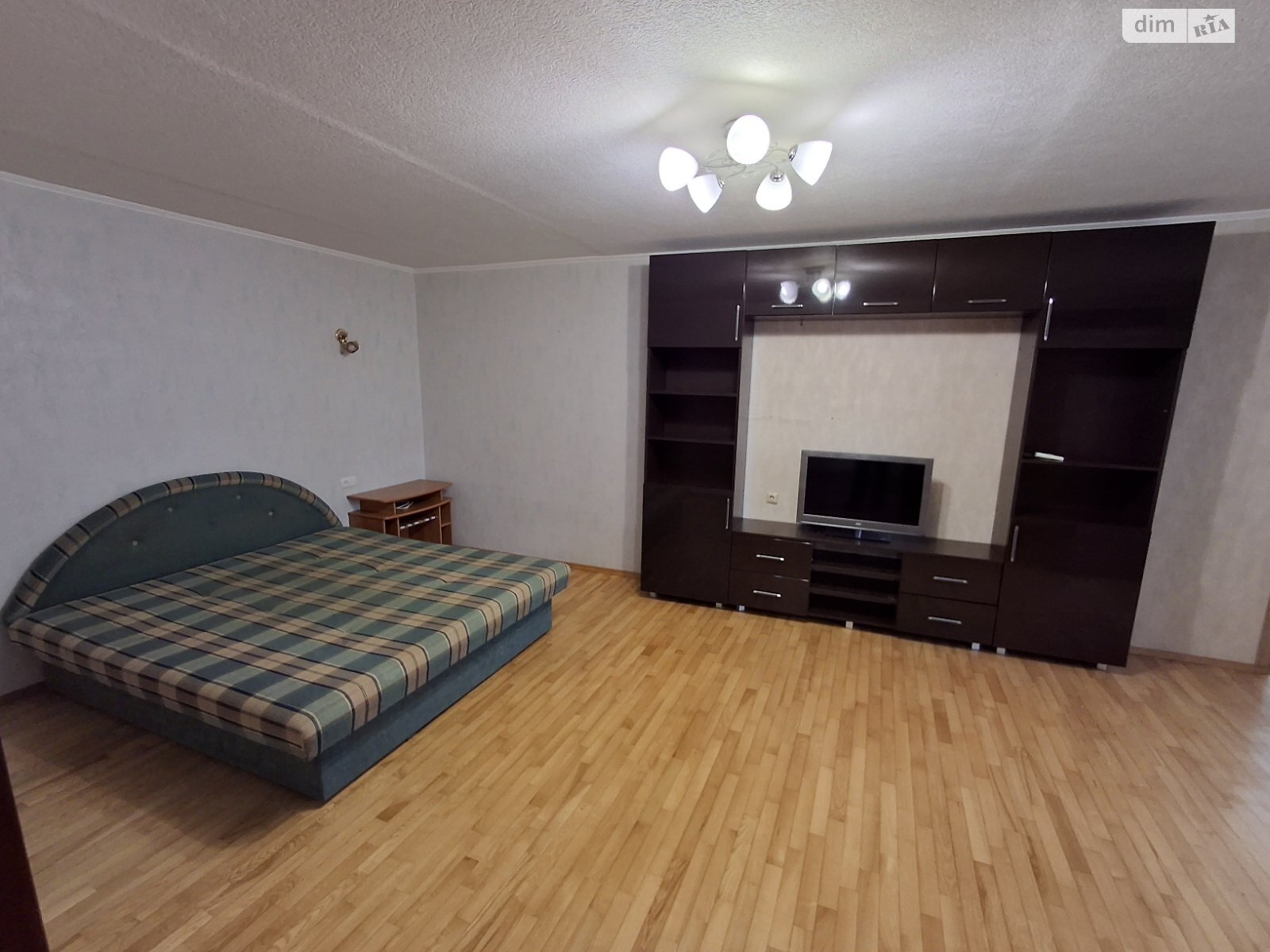 однокомнатная квартира в Киеве, район Осокорки, на просп. Николая Бажана 24/1 в аренду на долгий срок помесячно фото 1 однокомнатная квартира в Киеве, район Осокорки, на просп. Николая Бажана 24/1 в аренду на долгий срок помесячно фото 1