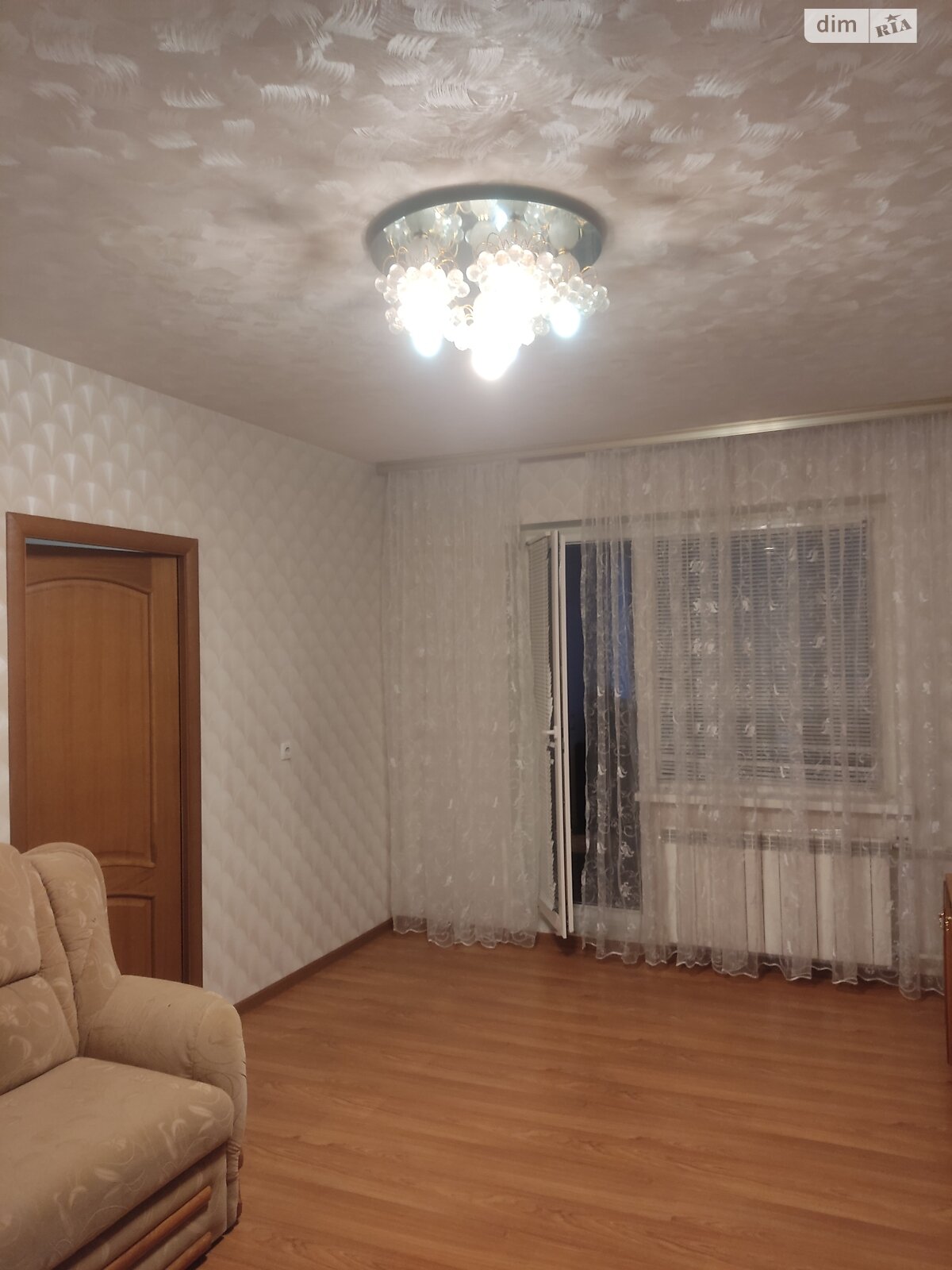 трехкомнатная квартира в Киеве, район Осокорки, на ул. Ревуцкого 44 в аренду на долгий срок помесячно фото 1 трехкомнатная квартира в Киеве, район Осокорки, на ул. Ревуцкого 44 в аренду на долгий срок помесячно фото 1