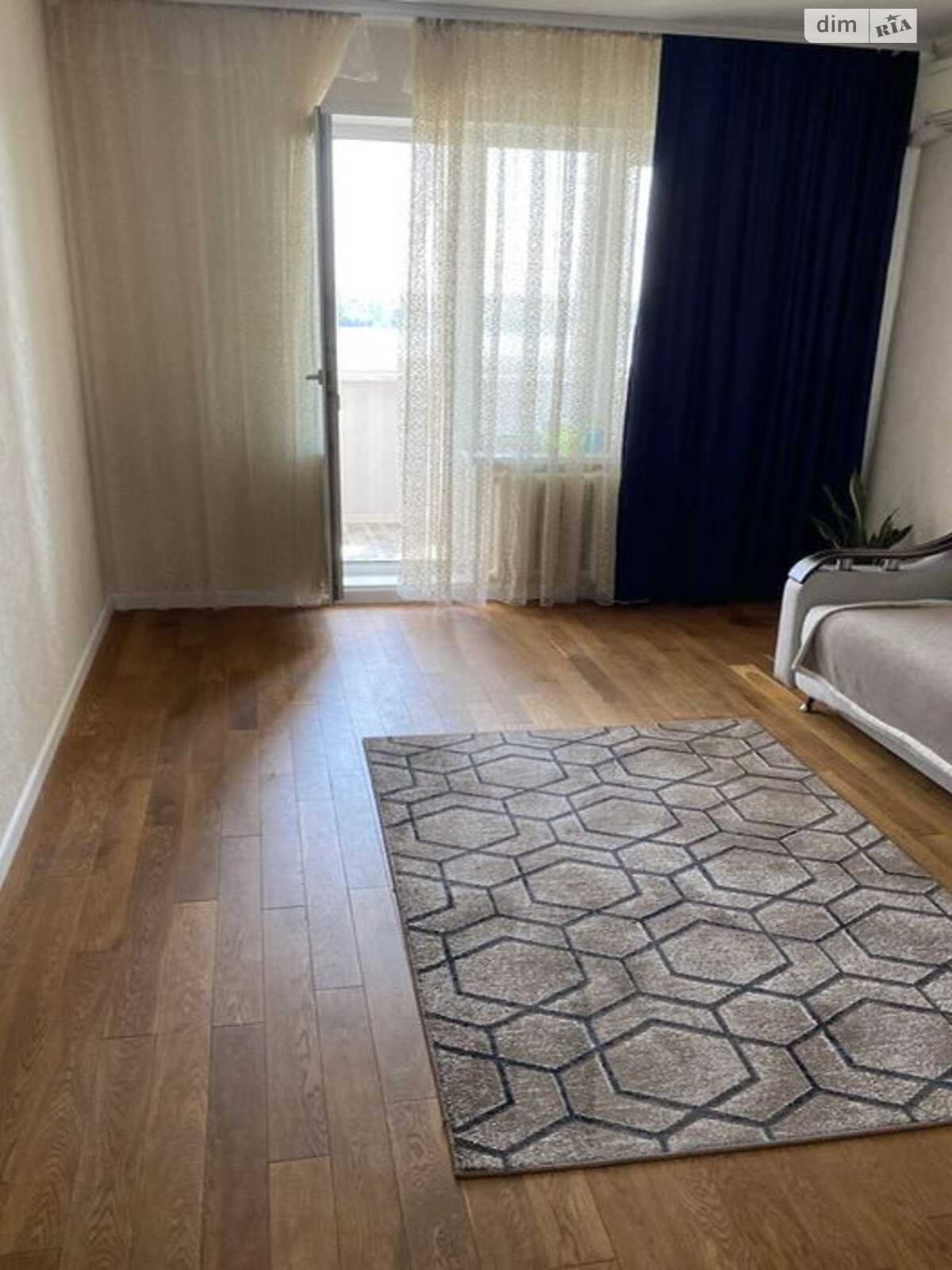 двухкомнатная квартира в Киеве, район Осокорки, на ул. Ревуцкого 44 в аренду на долгий срок помесячно фото 1