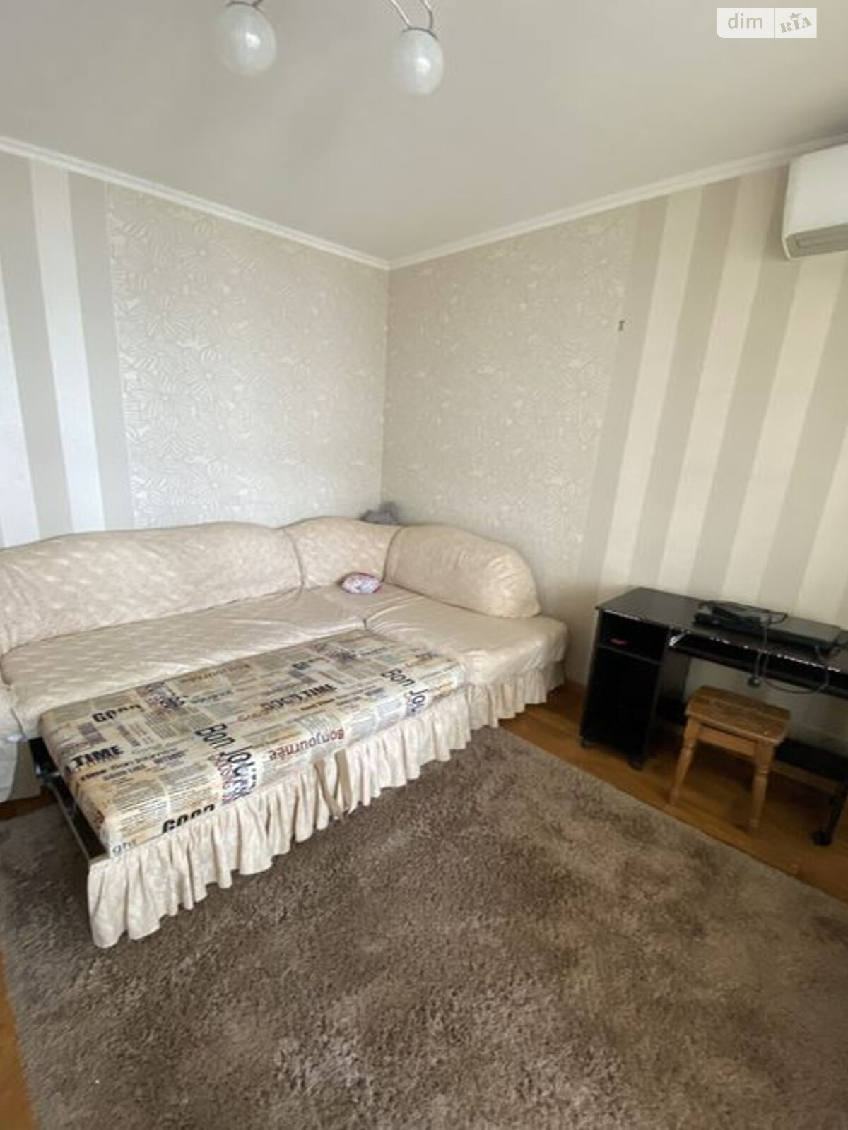 двухкомнатная квартира в Киеве, район Осокорки, на ул. Ревуцкого 44 в аренду на долгий срок помесячно фото 1