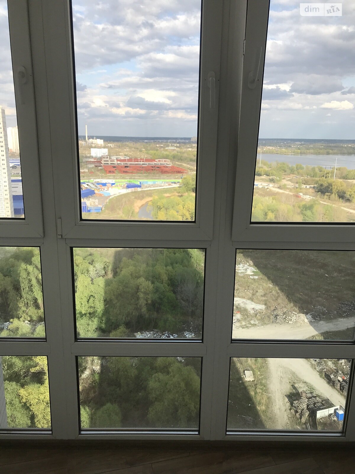 однокімнатна квартира в Києві, район Осокорки, на вул. Софії Русової 7Г в довготривалу оренду помісячно фото 1 однокімнатна квартира в Києві, район Осокорки, на вул. Софії Русової 7Г в довготривалу оренду помісячно фото 1