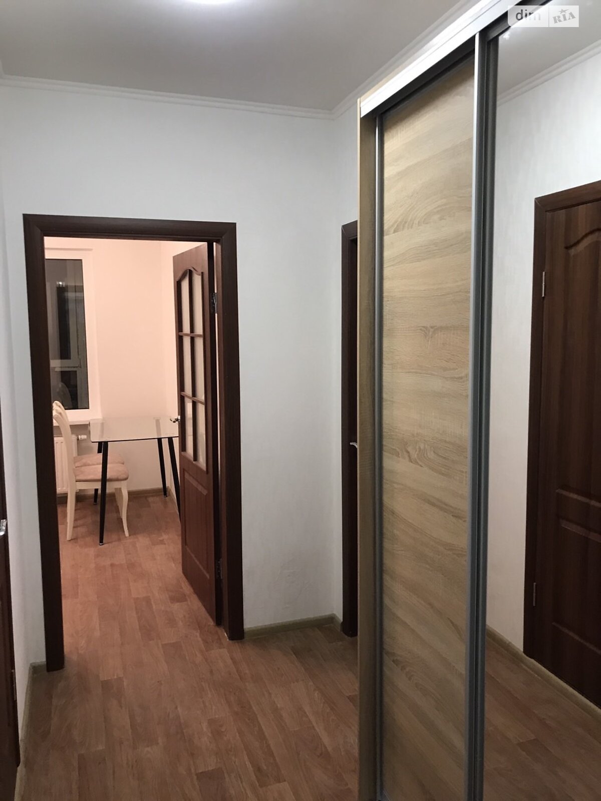 однокімнатна квартира в Києві, район Осокорки, на вул. Софії Русової 7Г в довготривалу оренду помісячно фото 1 однокімнатна квартира в Києві, район Осокорки, на вул. Софії Русової 7Г в довготривалу оренду помісячно фото 1