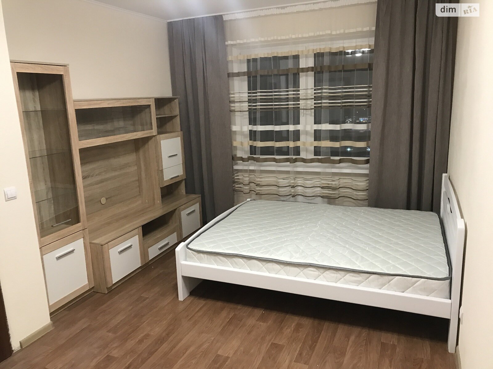 однокімнатна квартира в Києві, район Осокорки, на вул. Софії Русової 7Г в довготривалу оренду помісячно фото 1 однокімнатна квартира в Києві, район Осокорки, на вул. Софії Русової 7Г в довготривалу оренду помісячно фото 1