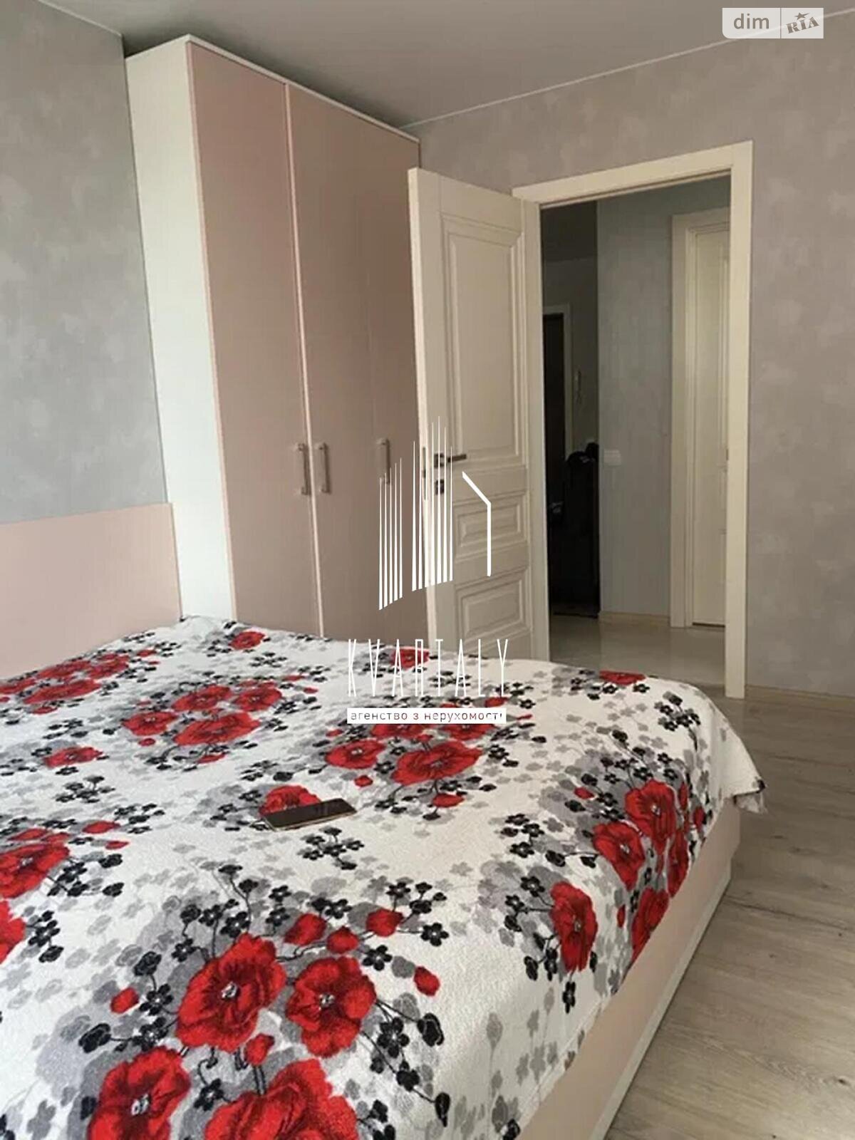 двокімнатна квартира в Києві, район Осокорки, на вул. Соломії Крушельницької 15А в довготривалу оренду помісячно фото 1 двокімнатна квартира в Києві, район Осокорки, на вул. Соломії Крушельницької 15А в довготривалу оренду помісячно фото 1