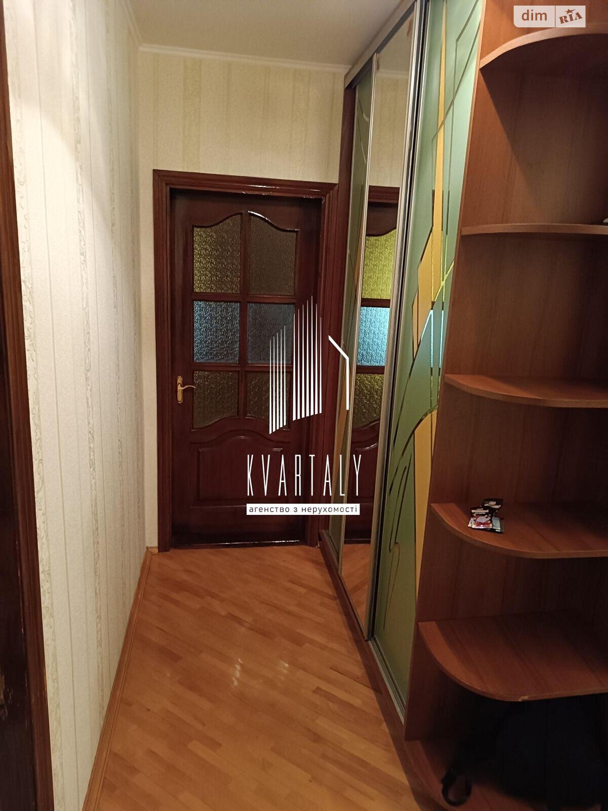 двокімнатна квартира в Києві, район Осокорки, на вул. Соломії Крушельницької 5 в довготривалу оренду помісячно фото 1 двокімнатна квартира в Києві, район Осокорки, на вул. Соломії Крушельницької 5 в довготривалу оренду помісячно фото 1
