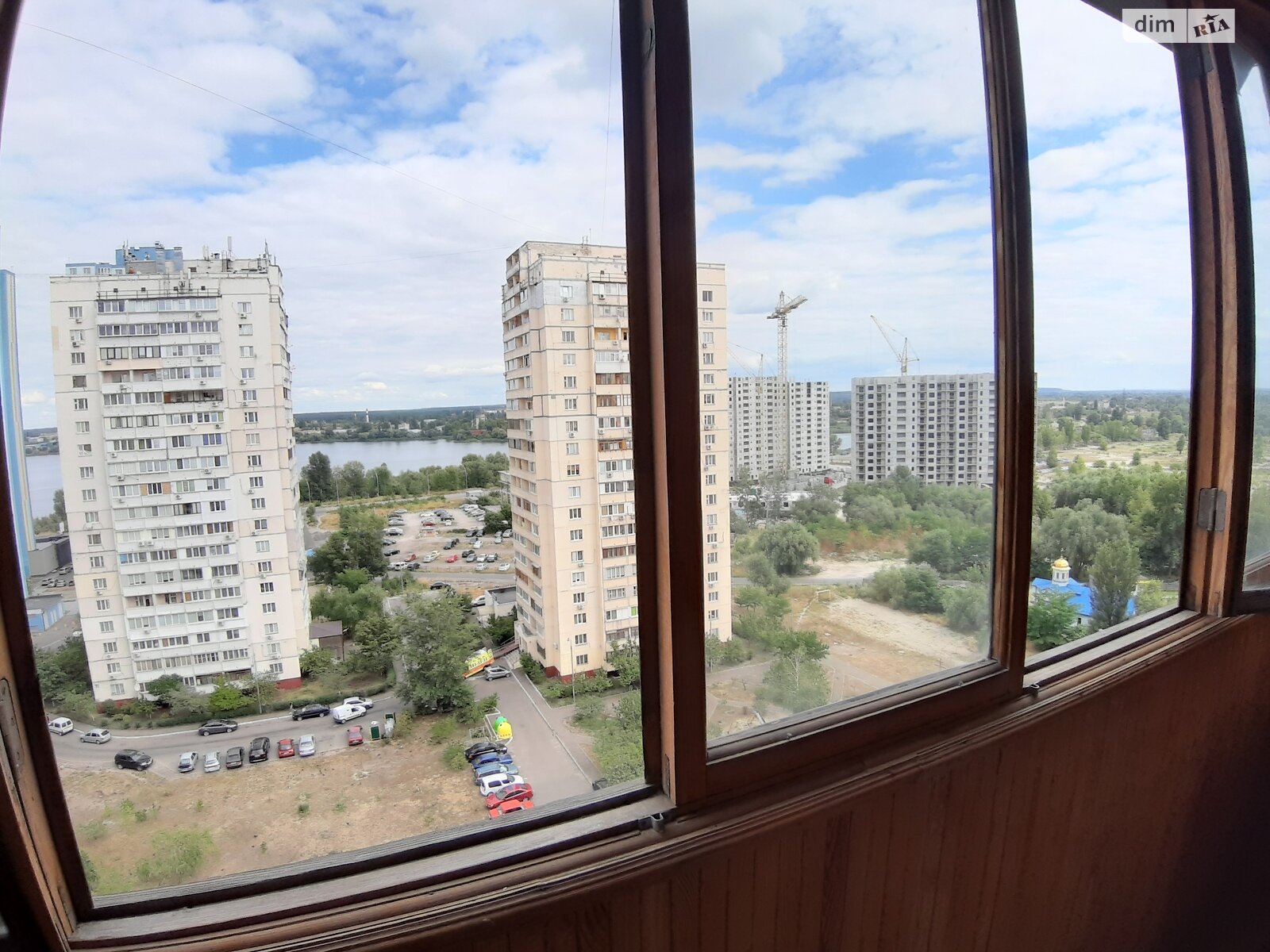 однокомнатная квартира в Киеве, район Осокорки, на ул. Вишняковская 5А в аренду на долгий срок помесячно фото 1 однокомнатная квартира в Киеве, район Осокорки, на ул. Вишняковская 5А в аренду на долгий срок помесячно фото 1