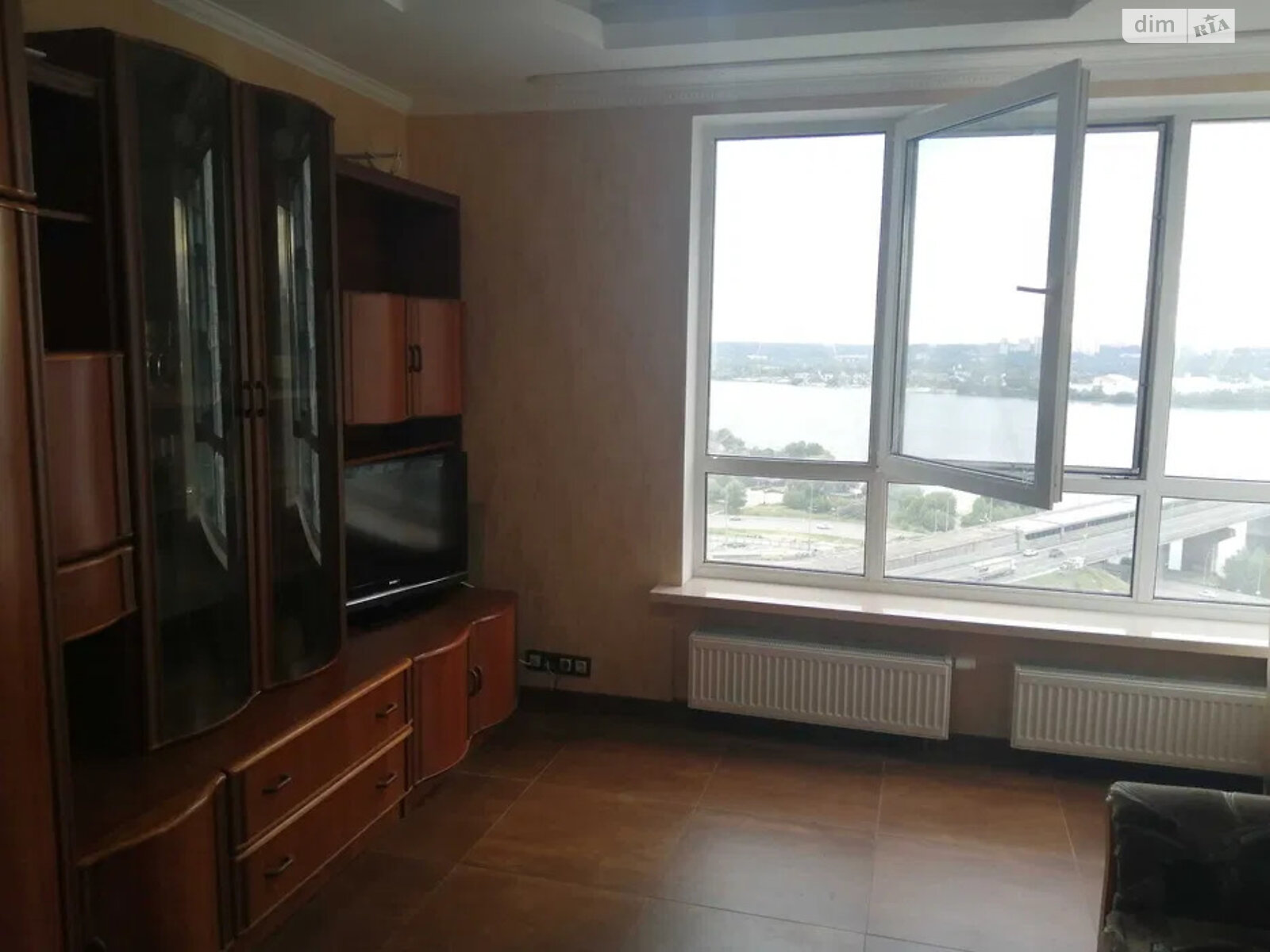 двокімнатна квартира в Києві, район Осокорки, на вул. Зарічна 1Г в довготривалу оренду помісячно фото 1 двокімнатна квартира в Києві, район Осокорки, на вул. Зарічна 1Г в довготривалу оренду помісячно фото 1