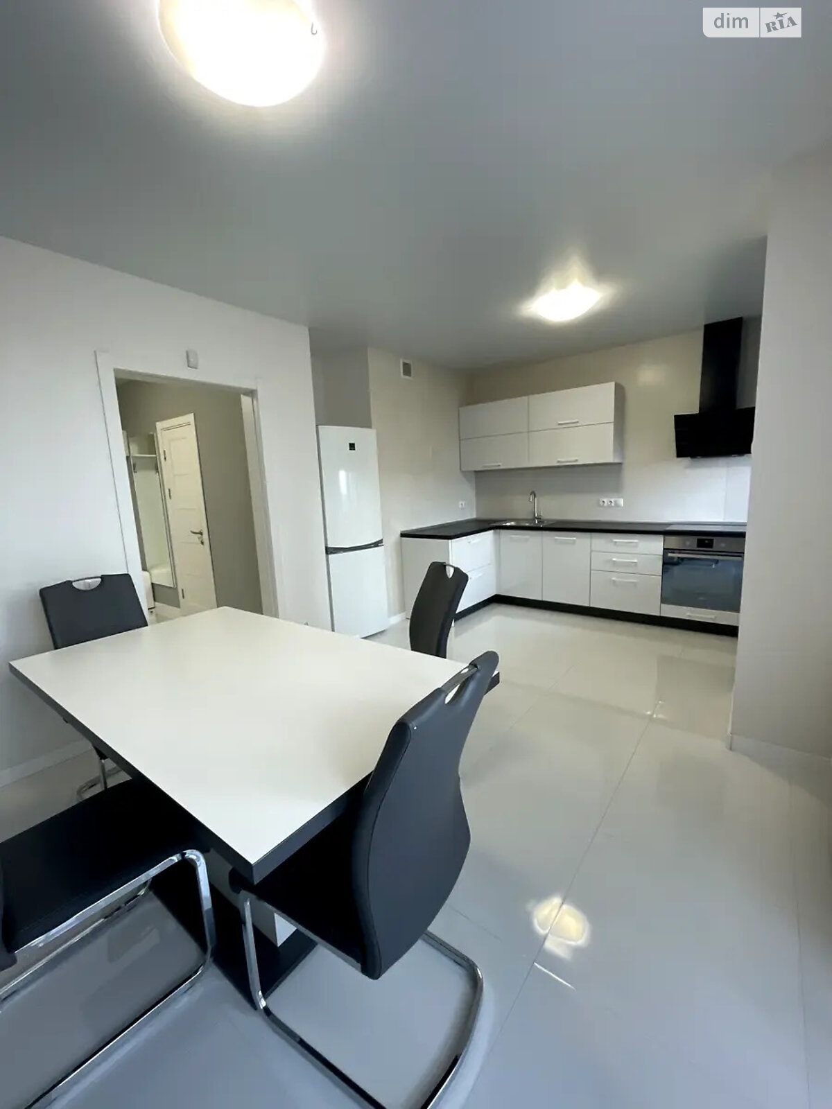 двухкомнатная квартира в Киеве, район Отрадный, на просп. Любомира Гузара 26 в аренду на долгий срок помесячно фото 1