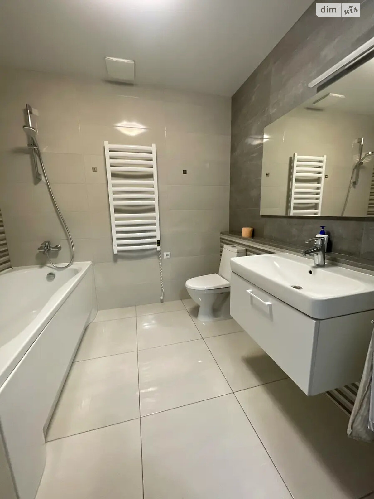 двухкомнатная квартира в Киеве, район Отрадный, на просп. Любомира Гузара 26 в аренду на долгий срок помесячно фото 1