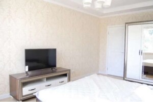 однокімнатна квартира в Києві, район Відрадний, на вул. Михайла Донця 2А в довготривалу оренду помісячно фото 2