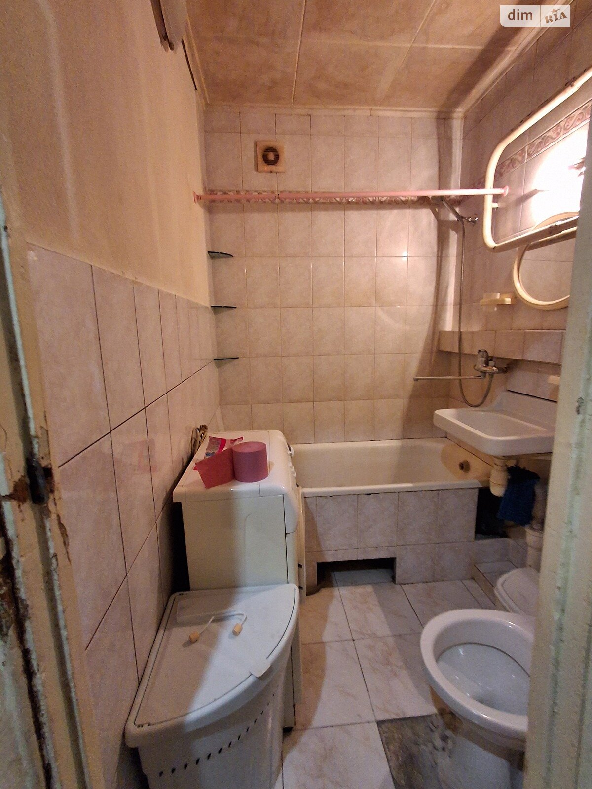 двухкомнатная квартира в Киеве, район Отрадный, на ул. Николая Василенко 4 в аренду на долгий срок помесячно фото 1