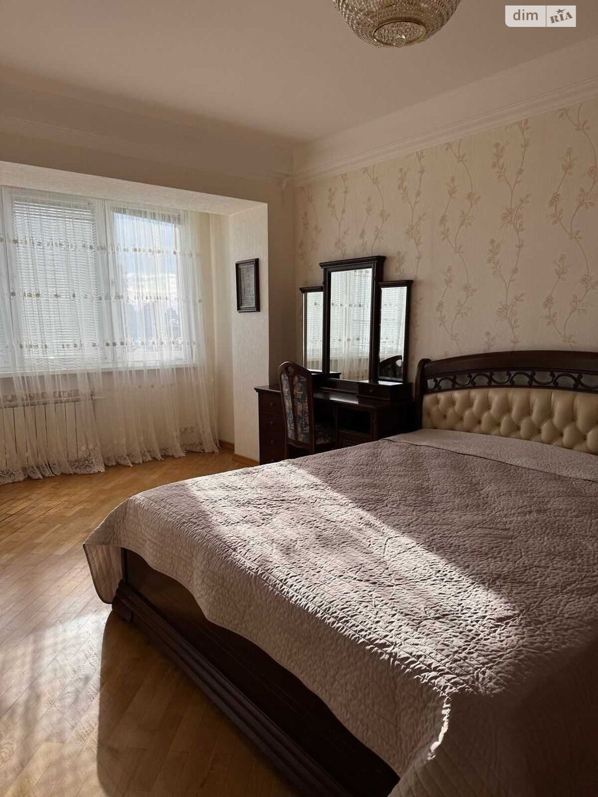 двокімнатна квартира в Києві, район Паньківщина, на вул. Микільсько-Ботанічна 6/8 в довготривалу оренду помісячно фото 1 двокімнатна квартира в Києві, район Паньківщина, на вул. Микільсько-Ботанічна 6/8 в довготривалу оренду помісячно фото 1