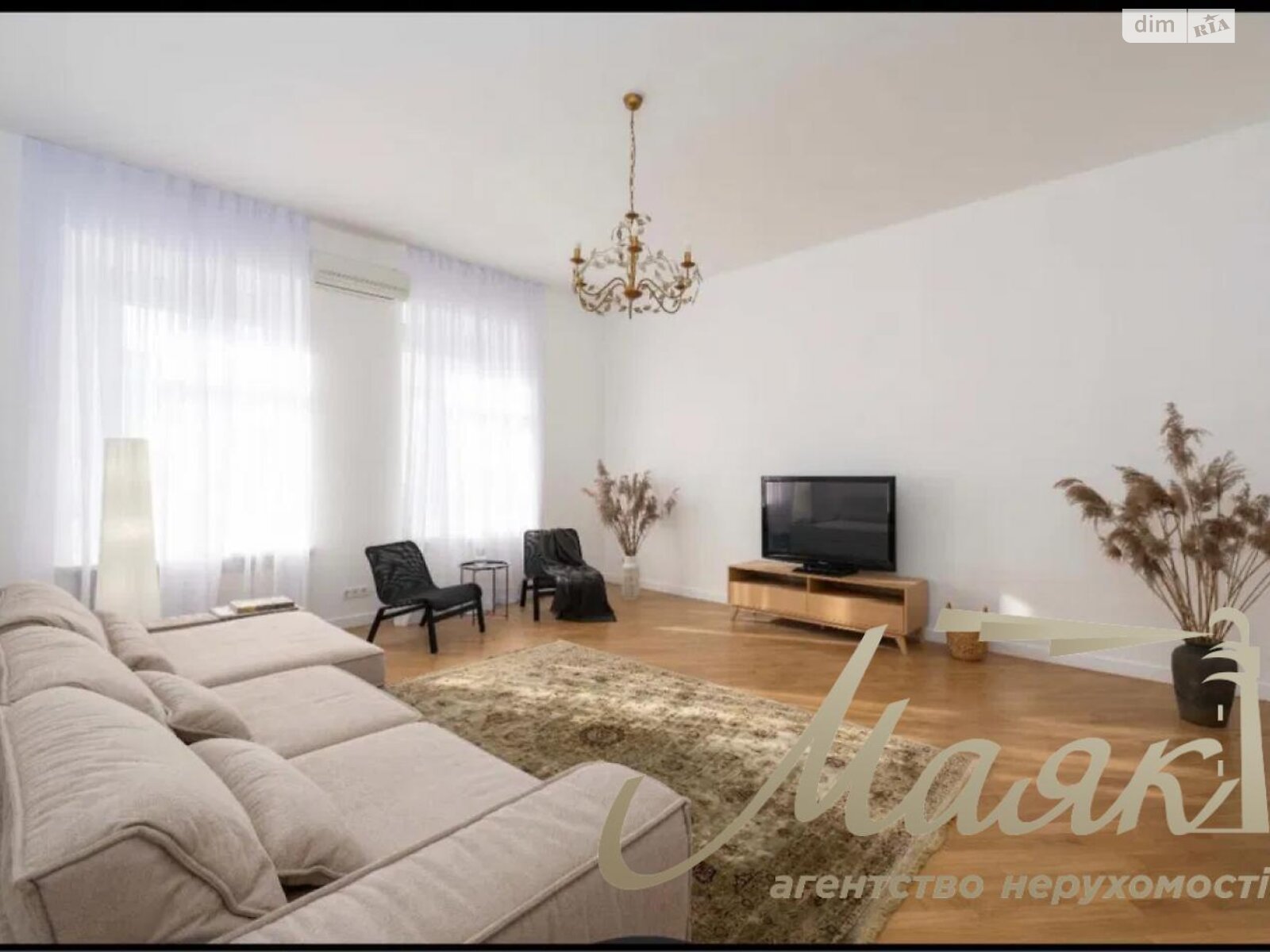 пятикомнатная квартира в Киеве, район Паньковщина, на ул. Саксаганского 58 в аренду на долгий срок помесячно фото 1 пятикомнатная квартира в Киеве, район Паньковщина, на ул. Саксаганского 58 в аренду на долгий срок помесячно фото 1