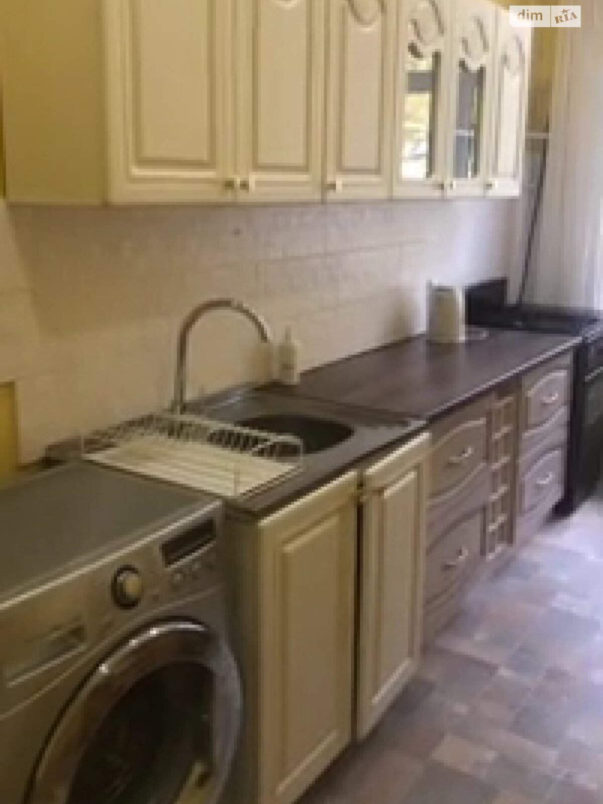 однокімнатна квартира в Києві, район Паньківщина, на вул. Володимирська 82А в довготривалу оренду помісячно фото 1