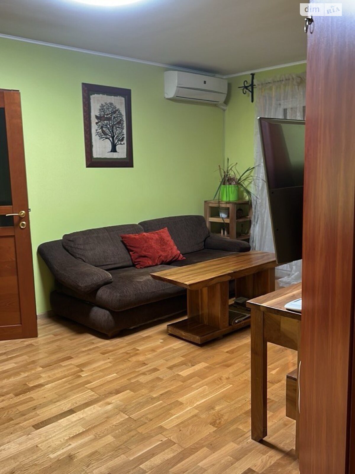 однокомнатная квартира в Киеве, район Печерск, на ул. Александра Копыленко 3 в аренду на долгий срок помесячно фото 1 однокомнатная квартира в Киеве, район Печерск, на ул. Александра Копыленко 3 в аренду на долгий срок помесячно фото 1