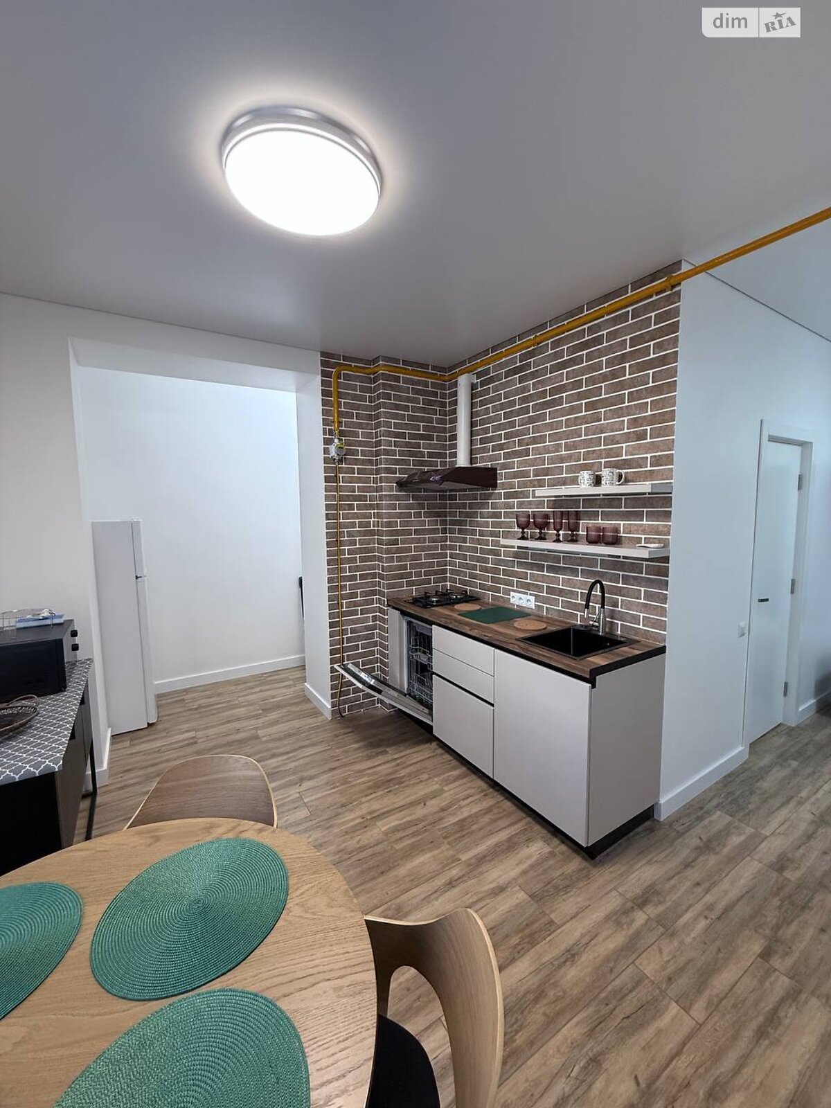 однокімнатна квартира в Києві, район Печерськ, на вул. Еспланадна 32 в довготривалу оренду помісячно фото 1