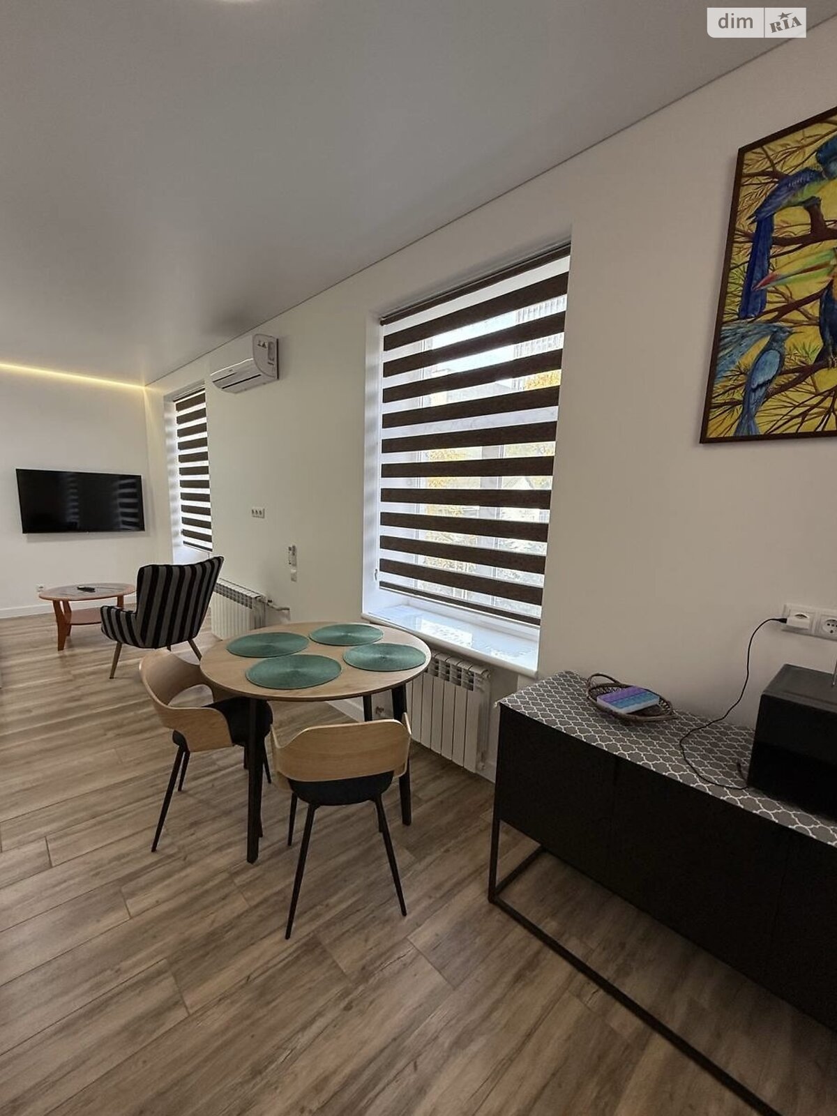 однокімнатна квартира в Києві, район Печерськ, на вул. Еспланадна 32 в довготривалу оренду помісячно фото 1