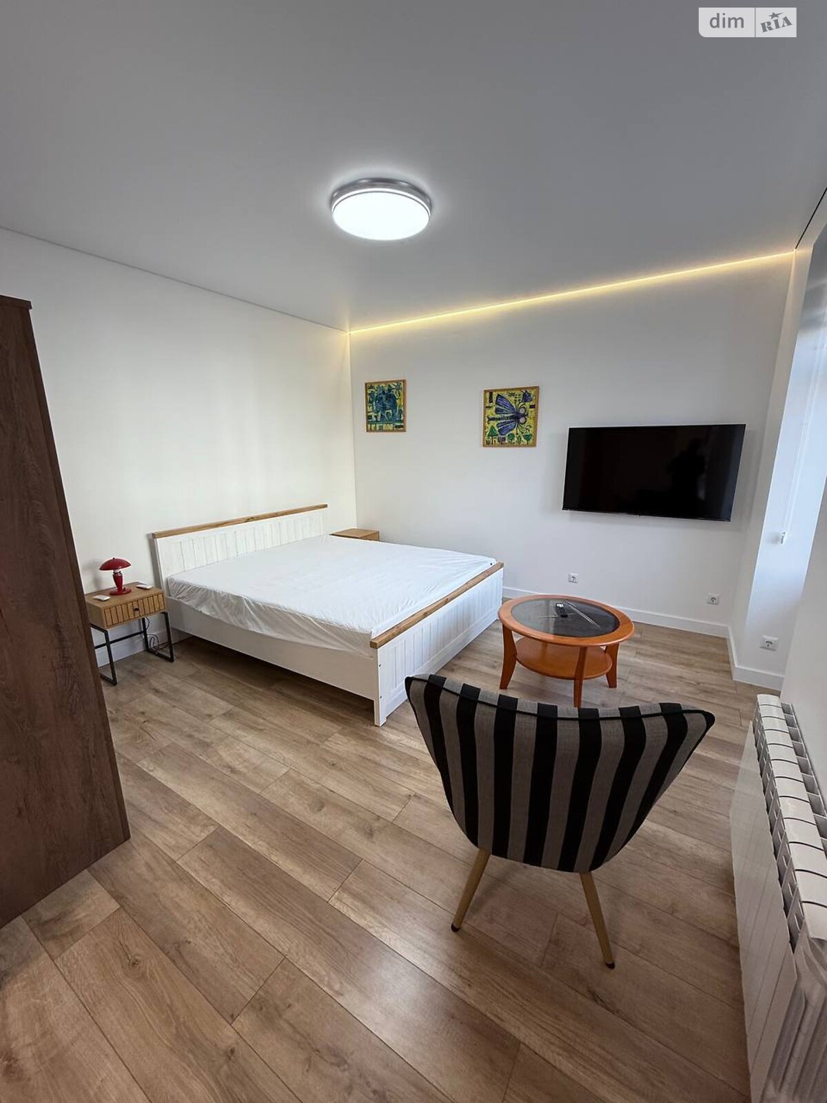 однокімнатна квартира в Києві, район Печерськ, на вул. Еспланадна 32 в довготривалу оренду помісячно фото 1