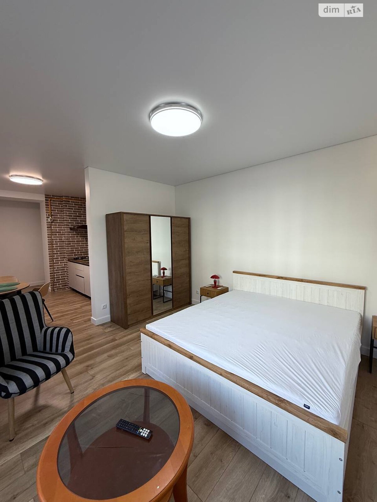 однокімнатна квартира в Києві, район Печерськ, на вул. Еспланадна 32 в довготривалу оренду помісячно фото 1