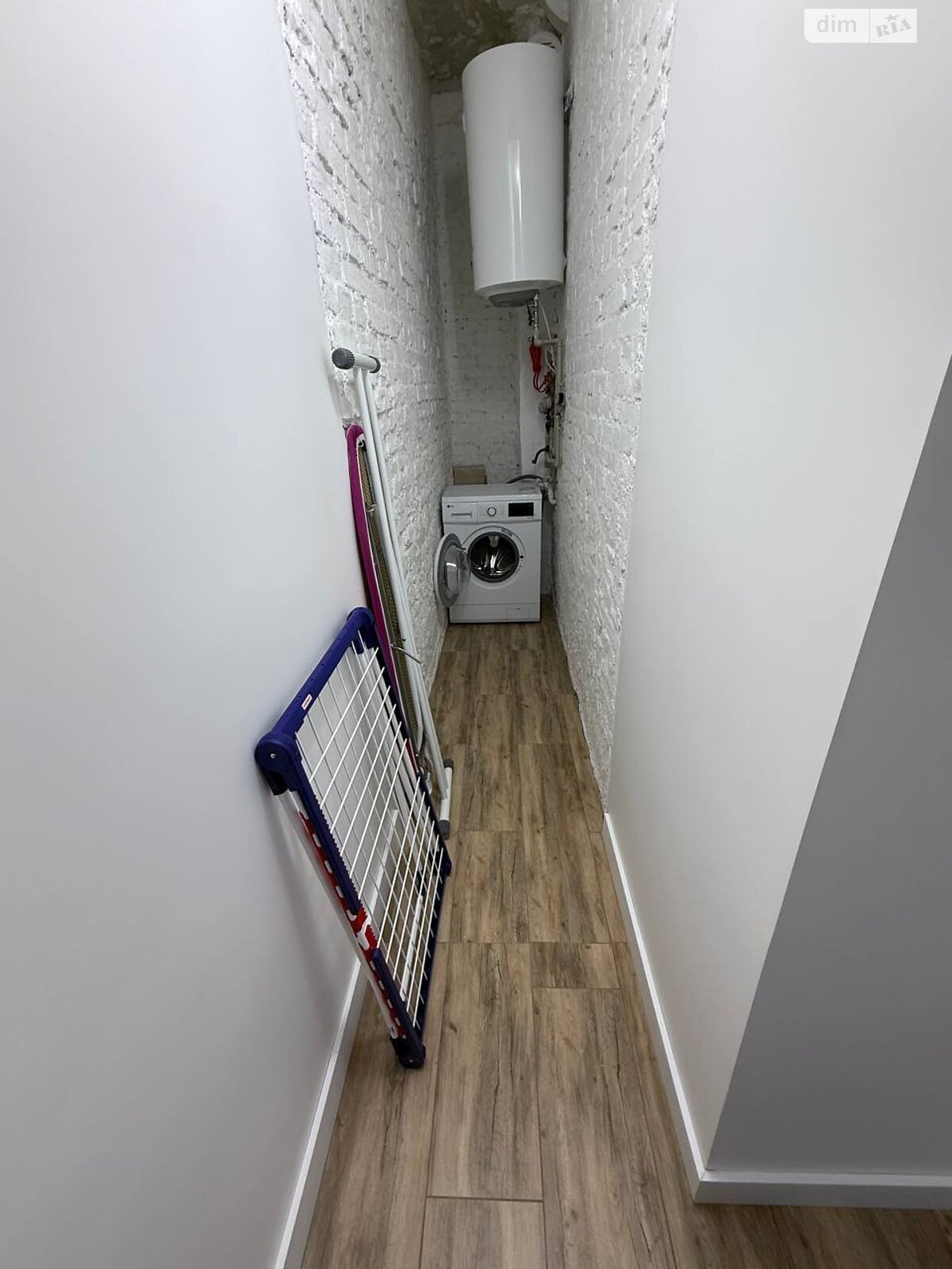 однокімнатна квартира в Києві, район Печерськ, на вул. Еспланадна 32 в довготривалу оренду помісячно фото 1