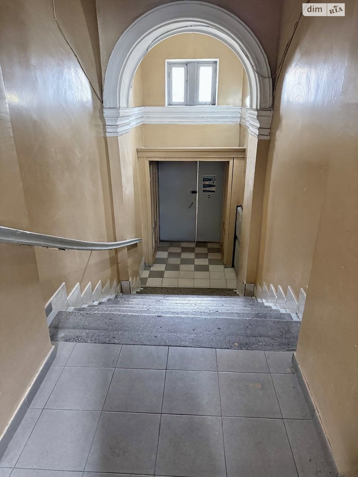 однокімнатна квартира в Києві, район Печерськ, на вул. Еспланадна 32 в довготривалу оренду помісячно фото 1