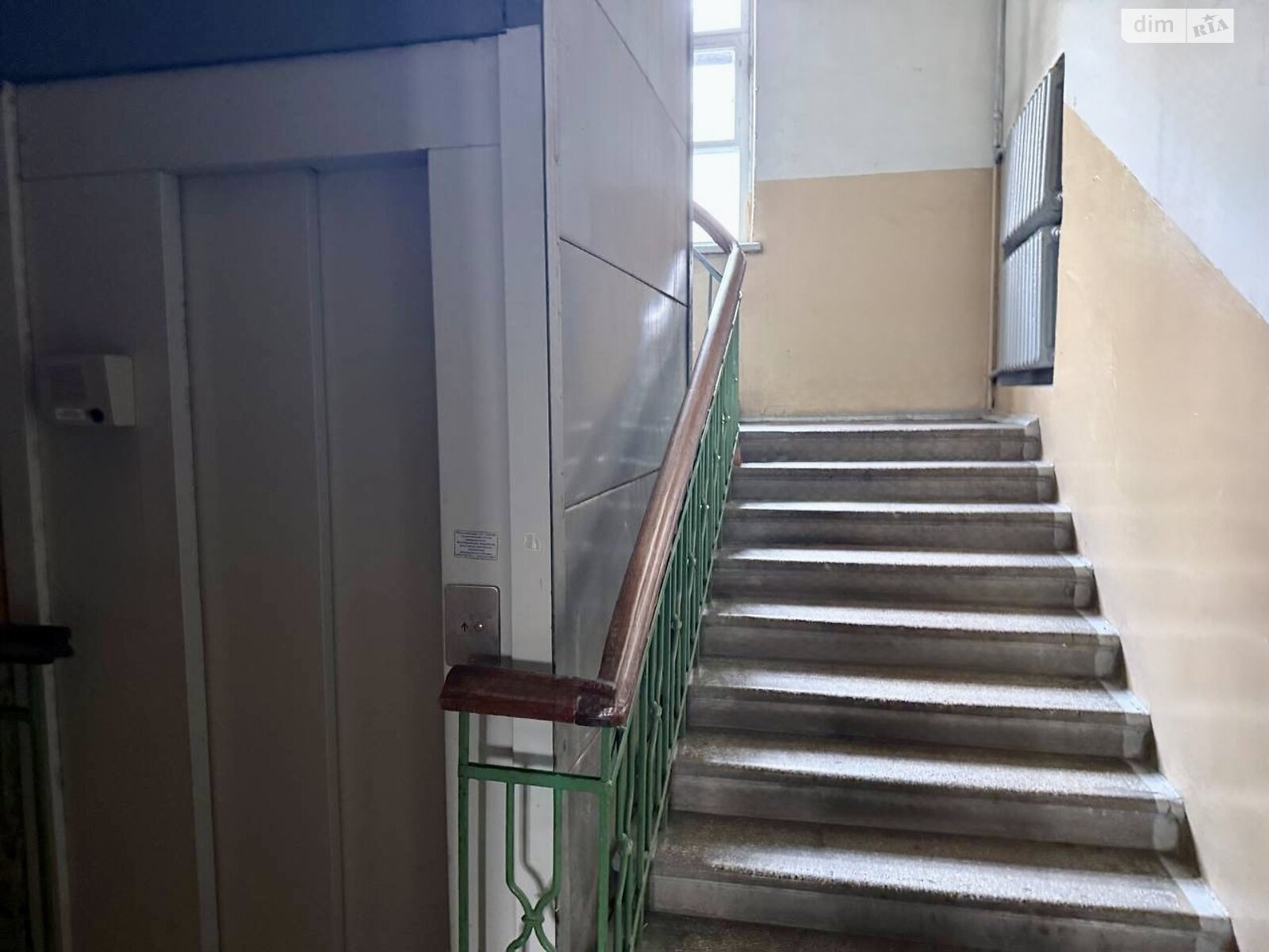 однокімнатна квартира в Києві, район Печерськ, на вул. Еспланадна 32 в довготривалу оренду помісячно фото 1