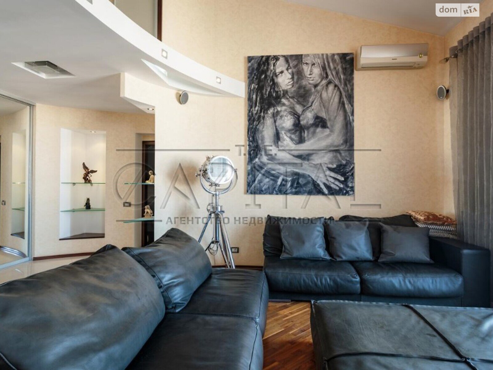 трехкомнатная квартира с мебелью в Киеве, район Печерск, на ул. Гусовского 15 в аренду на долгий срок помесячно фото 1