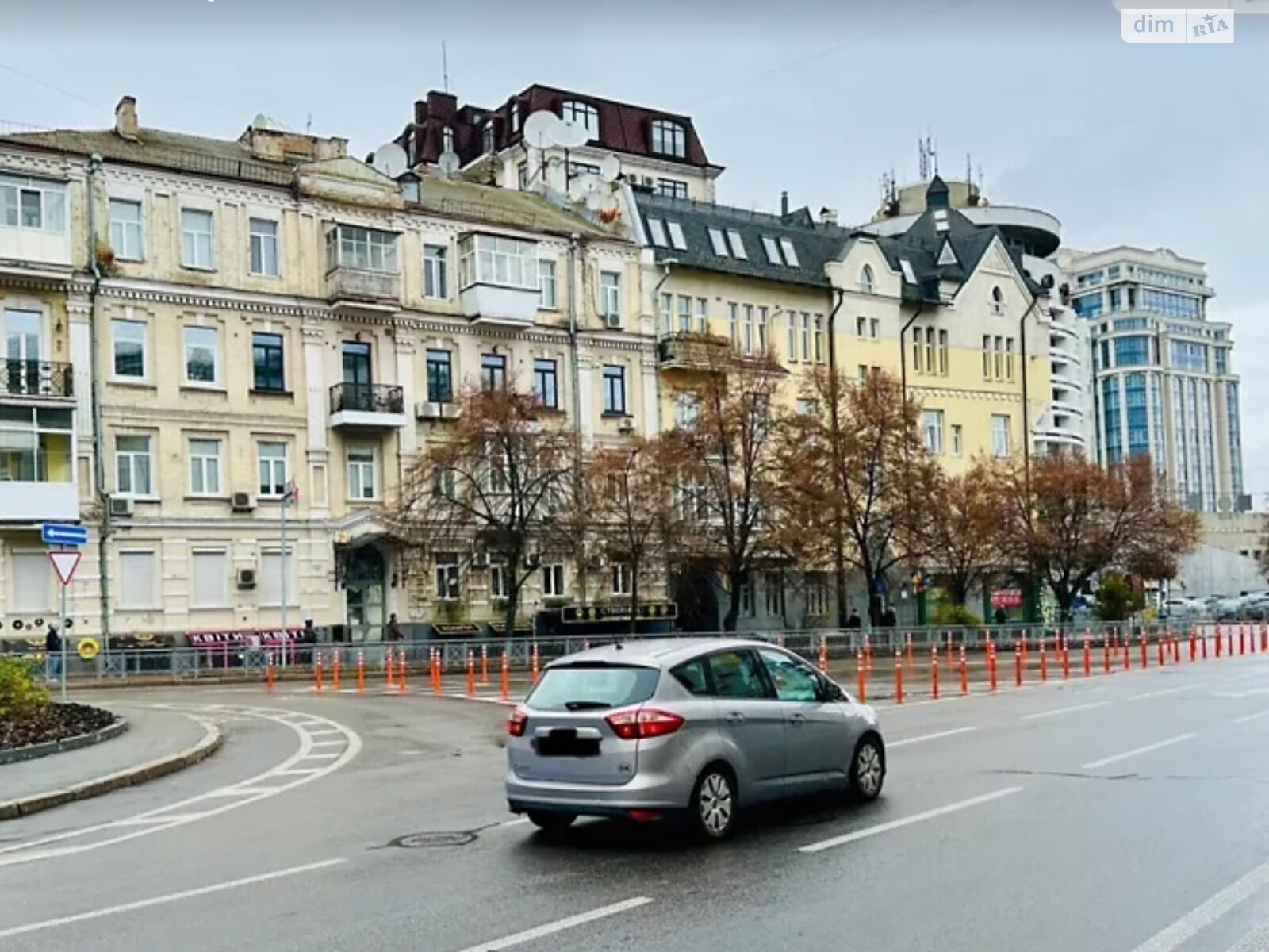 двухкомнатная квартира в Киеве, район Печерск, на ул. Ивана Мазепы 16-18/29 в аренду на долгий срок помесячно фото 1