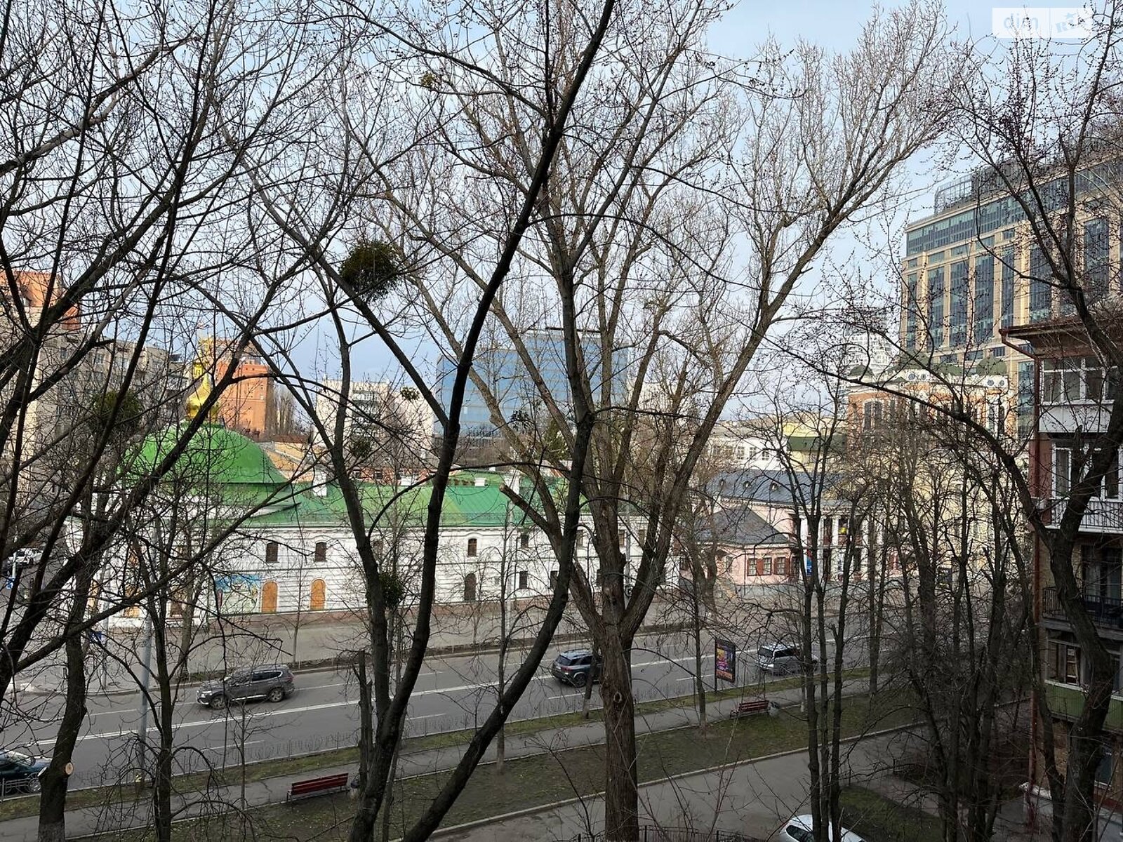 двухкомнатная квартира в Киеве, район Печерск, на ул. Князей Острожских 39 в аренду на долгий срок помесячно фото 1 двухкомнатная квартира в Киеве, район Печерск, на ул. Князей Острожских 39 в аренду на долгий срок помесячно фото 1