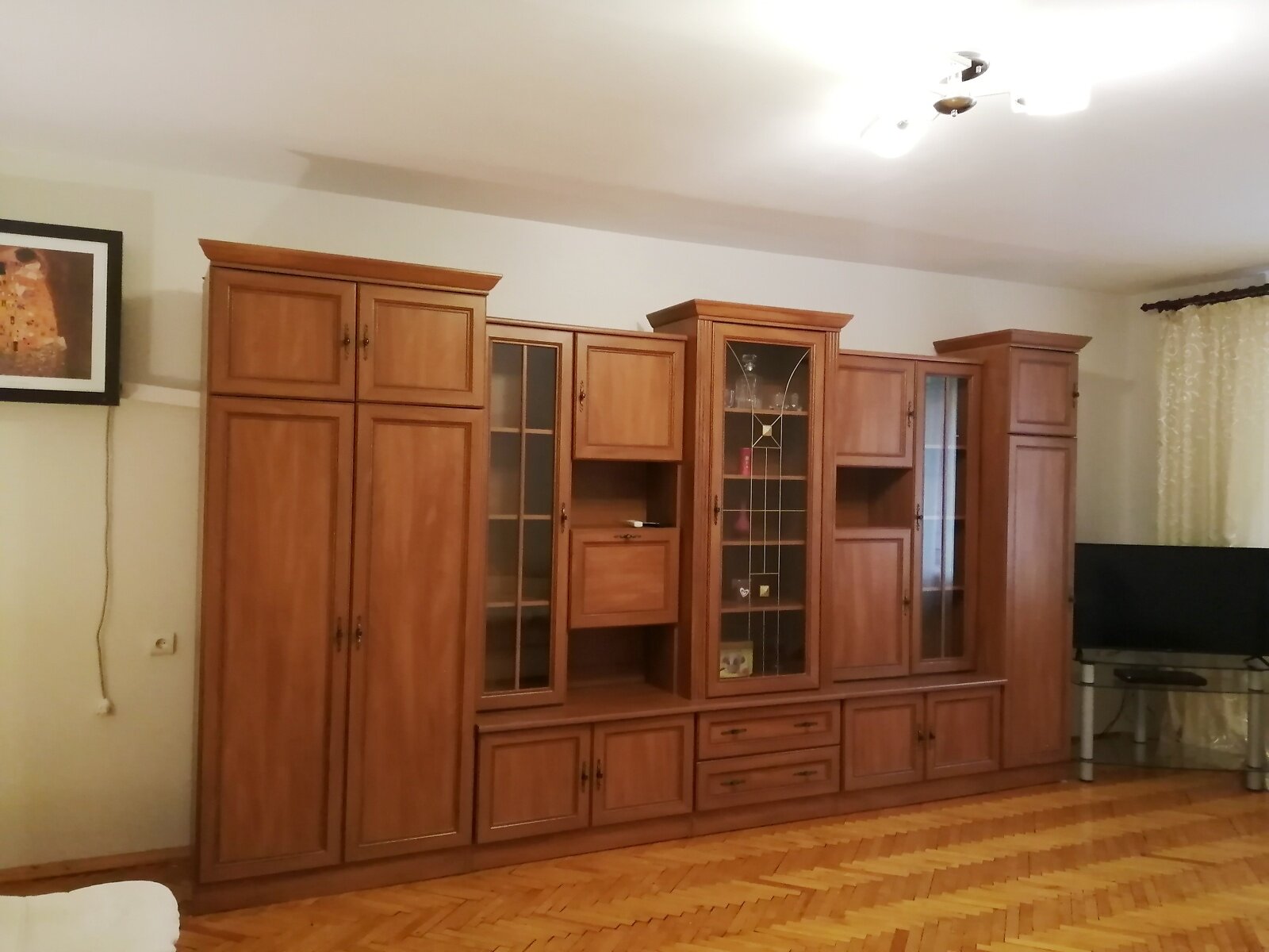 однокімнатна квартира в Києві, район Печерськ, на вул. Князів Острозьких 45/1 корпус 33 в довготривалу оренду помісячно фото 1 однокімнатна квартира в Києві, район Печерськ, на вул. Князів Острозьких 45/1 корпус 33 в довготривалу оренду помісячно фото 1