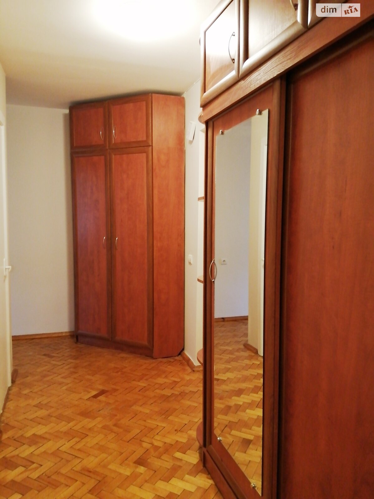 однокімнатна квартира в Києві, район Печерськ, на вул. Князів Острозьких 45/1 корпус 33 в довготривалу оренду помісячно фото 1 однокімнатна квартира в Києві, район Печерськ, на вул. Князів Острозьких 45/1 корпус 33 в довготривалу оренду помісячно фото 1