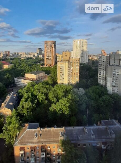 трехкомнатная квартира с мебелью в Киеве, район Печерск, на бул. Леси Украинки 7в в аренду на долгий срок помесячно фото 1 трехкомнатная квартира с мебелью в Киеве, район Печерск, на бул. Леси Украинки 7в в аренду на долгий срок помесячно фото 1