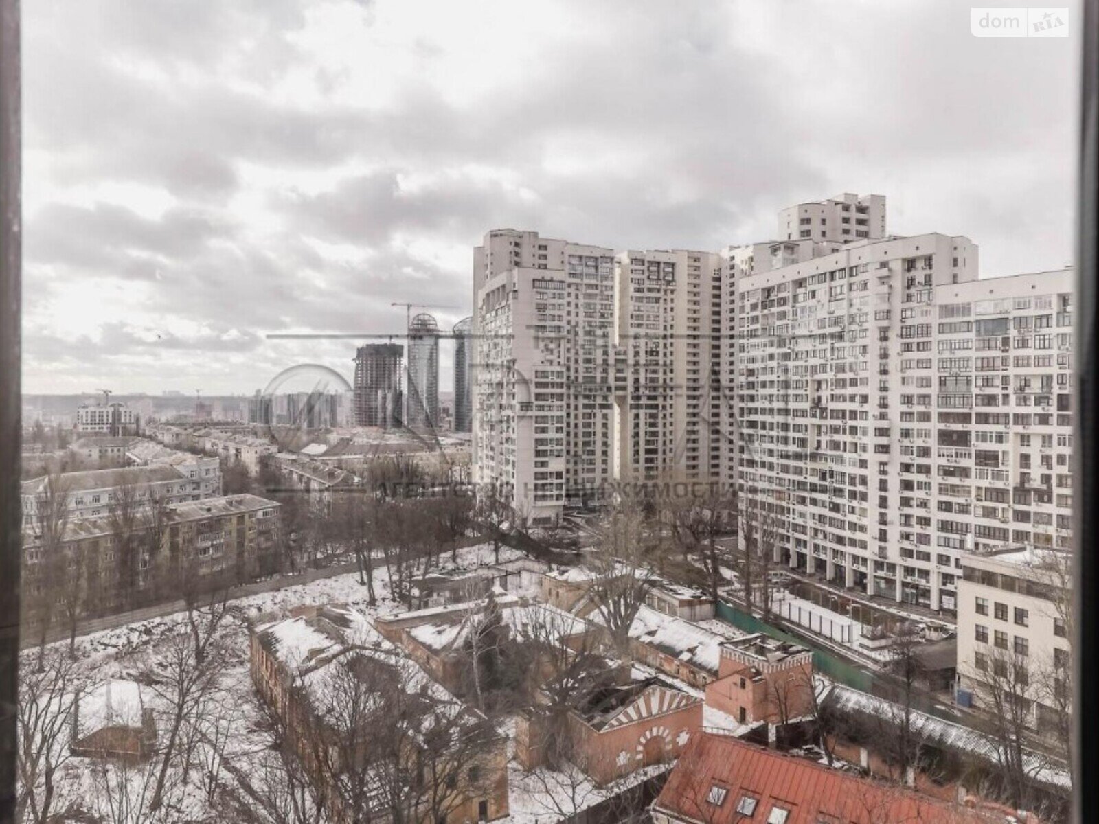 трикімнатна квартира в Києві, район Саперне Поле, на бул. Лесі Українки 30 в довготривалу оренду помісячно фото 1 трикімнатна квартира в Києві, район Саперне Поле, на бул. Лесі Українки 30 в довготривалу оренду помісячно фото 1