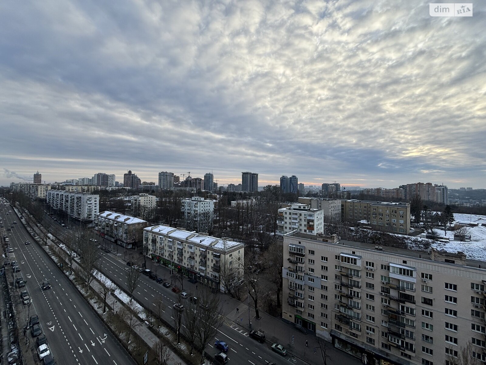 двокімнатна квартира в Києві, район Печерськ, на бул. Лесі Українки 7А в довготривалу оренду помісячно фото 1