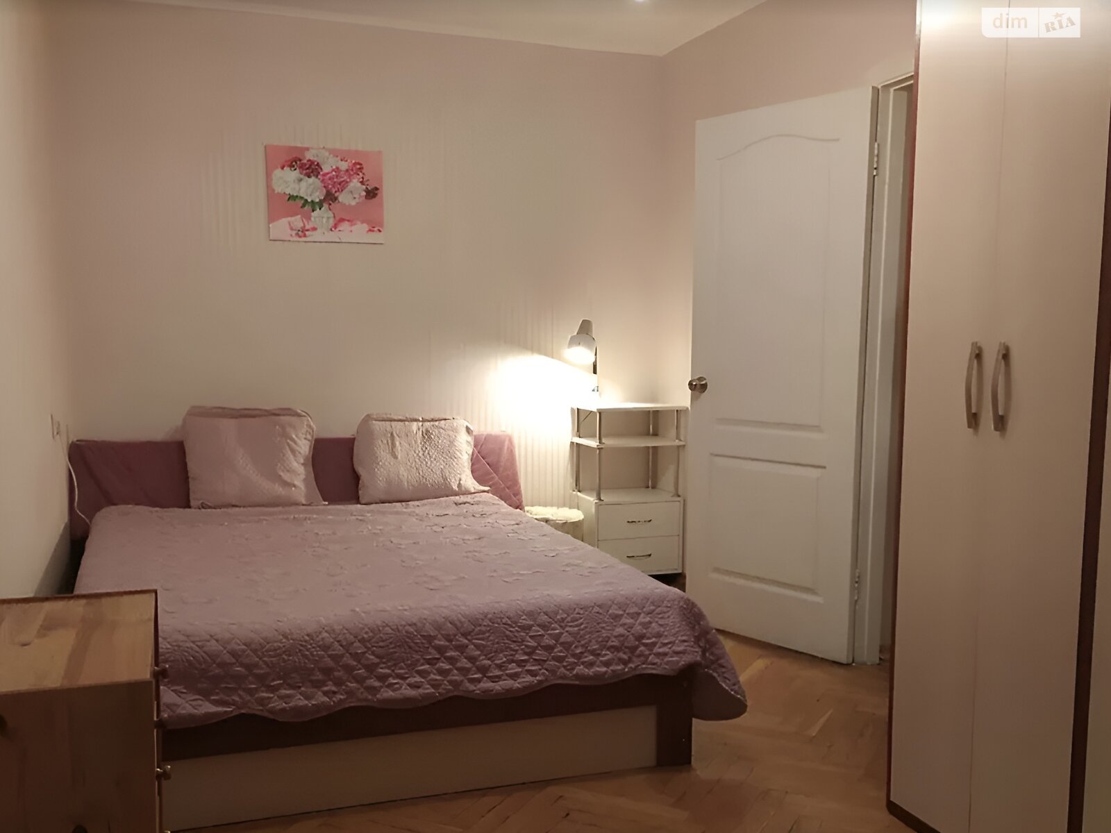 двокімнатна квартира в Києві, район Печерськ, на бул. Лесі Українки 19 в довготривалу оренду помісячно фото 1 двокімнатна квартира в Києві, район Печерськ, на бул. Лесі Українки 19 в довготривалу оренду помісячно фото 1