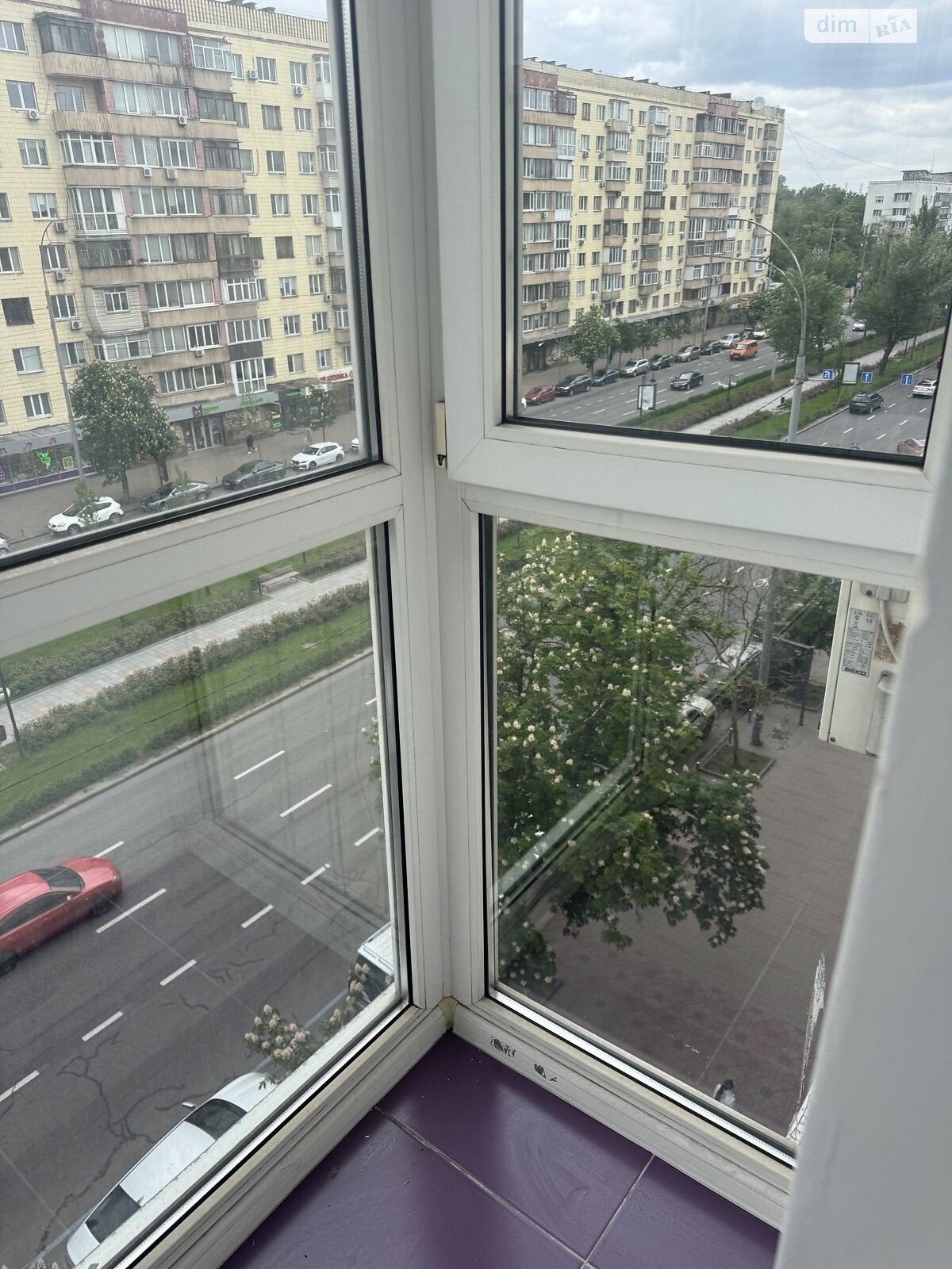 однокомнатная квартира в Киеве, район Печерск, на бул. Леси Украинки 17 в аренду на долгий срок помесячно фото 1 однокомнатная квартира в Киеве, район Печерск, на бул. Леси Украинки 17 в аренду на долгий срок помесячно фото 1