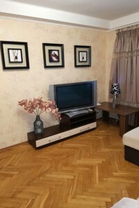 двокімнатна квартира в Києві, район Печерськ, на бул. Лесі Українки 9 в довготривалу оренду помісячно фото 2