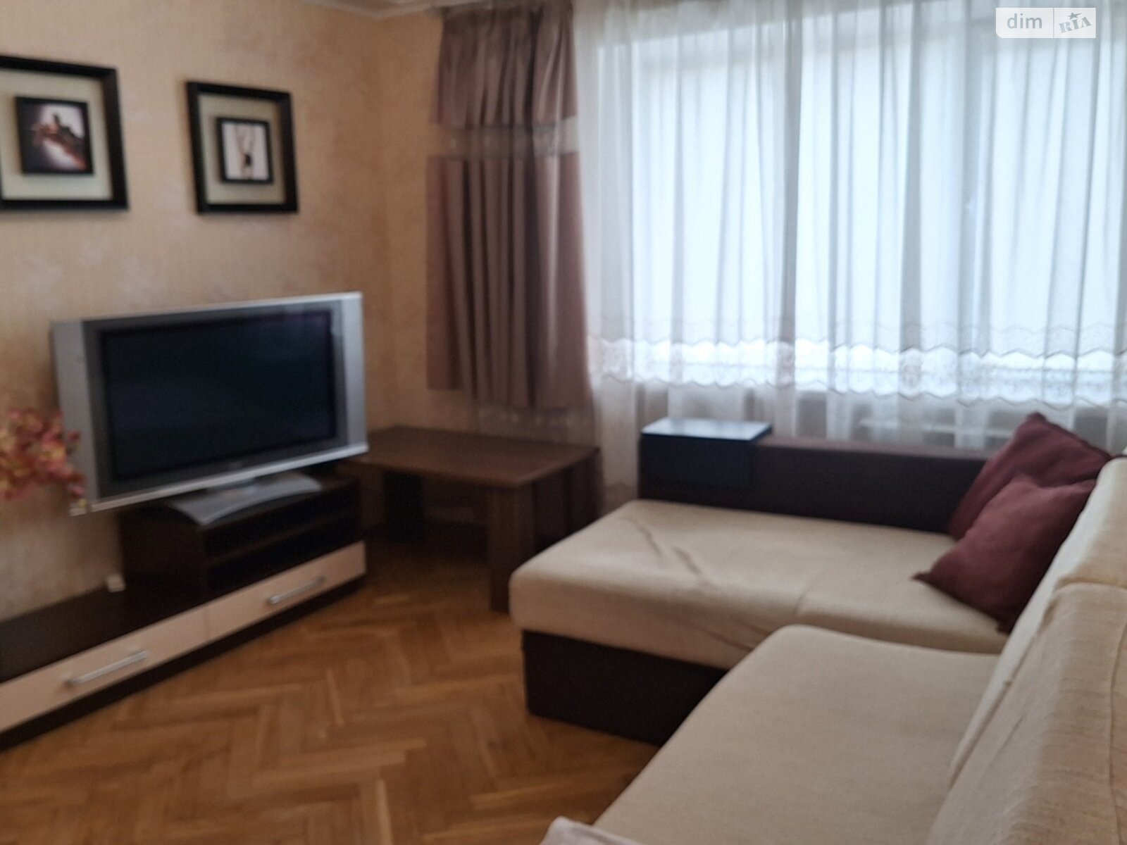 двокімнатна квартира в Києві, район Печерськ, на бул. Лесі Українки 9 в довготривалу оренду помісячно фото 1 двокімнатна квартира в Києві, район Печерськ, на бул. Лесі Українки 9 в довготривалу оренду помісячно фото 1