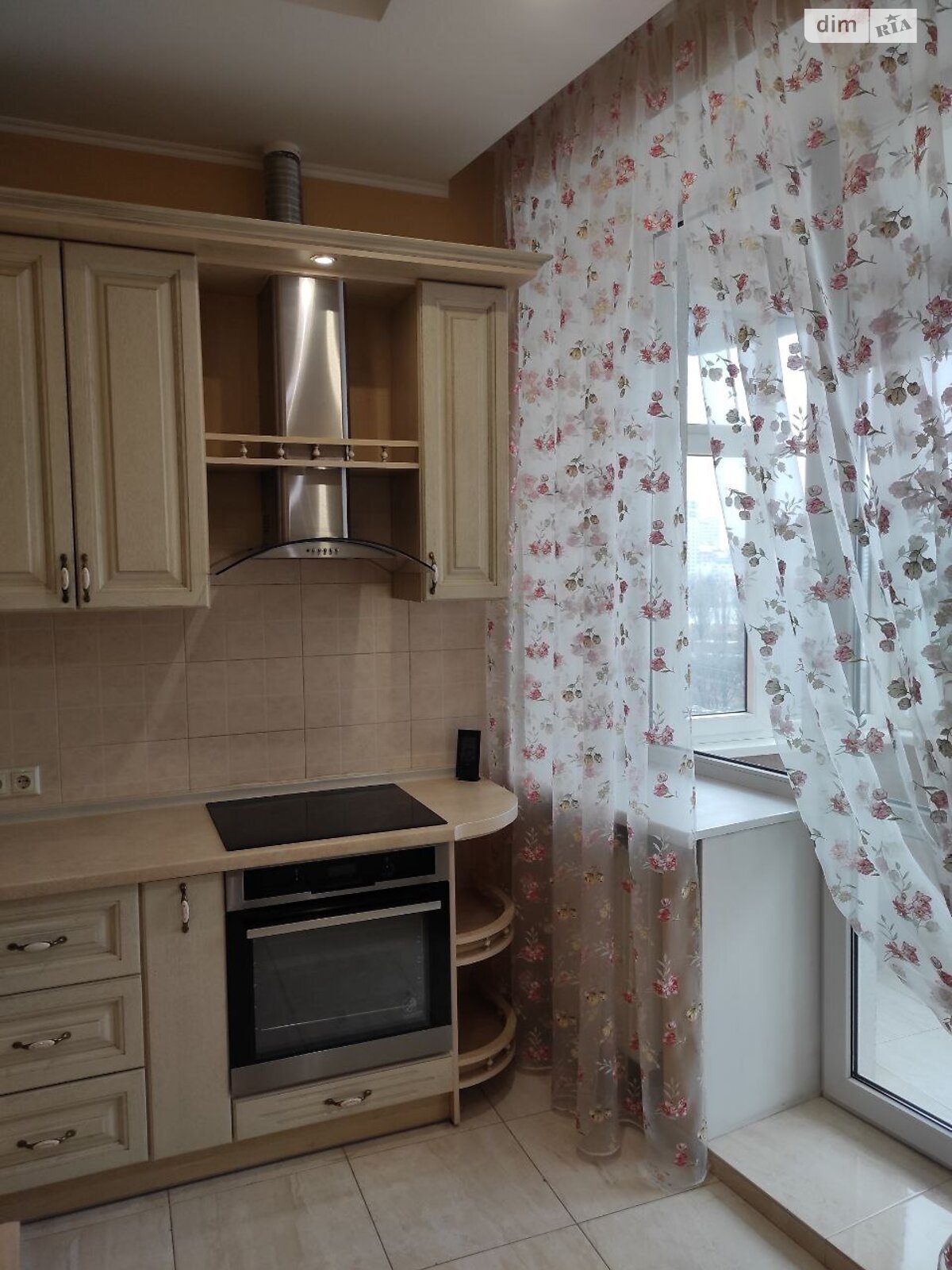 двухкомнатная квартира в Киеве, район Печерск, на бул. Леси Украинки 7А в аренду на долгий срок помесячно фото 1 двухкомнатная квартира в Киеве, район Печерск, на бул. Леси Украинки 7А в аренду на долгий срок помесячно фото 1