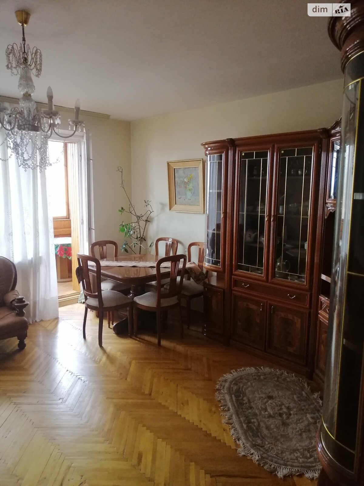 трикімнатна квартира в Києві, район Печерськ, на бул. Лесі Українки 21Б в довготривалу оренду помісячно фото 1 трикімнатна квартира в Києві, район Печерськ, на бул. Лесі Українки 21Б в довготривалу оренду помісячно фото 1