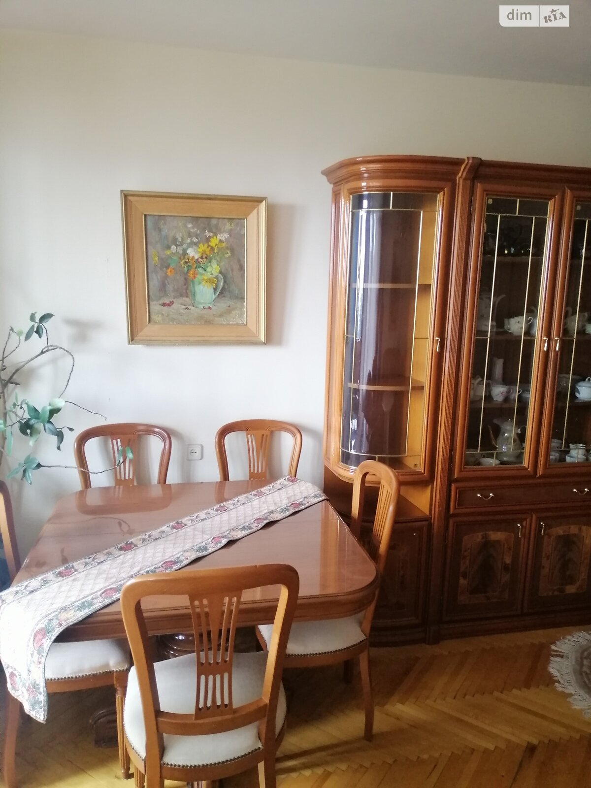 трикімнатна квартира в Києві, район Печерськ, на бул. Лесі Українки 21Б в довготривалу оренду помісячно фото 1 трикімнатна квартира в Києві, район Печерськ, на бул. Лесі Українки 21Б в довготривалу оренду помісячно фото 1