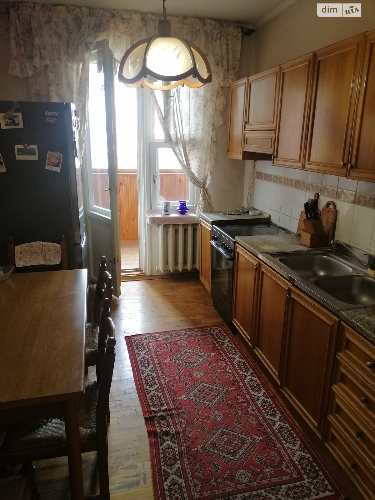 трикімнатна квартира в Києві, район Печерськ, на бул. Лесі Українки 21Б в довготривалу оренду помісячно фото 1 трикімнатна квартира в Києві, район Печерськ, на бул. Лесі Українки 21Б в довготривалу оренду помісячно фото 1