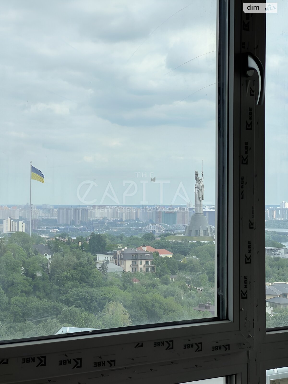 двокімнатна квартира в Києві, район Печерськ, на вул. Лейпцизька 13 в довготривалу оренду помісячно фото 1 двокімнатна квартира в Києві, район Печерськ, на вул. Лейпцизька 13 в довготривалу оренду помісячно фото 1