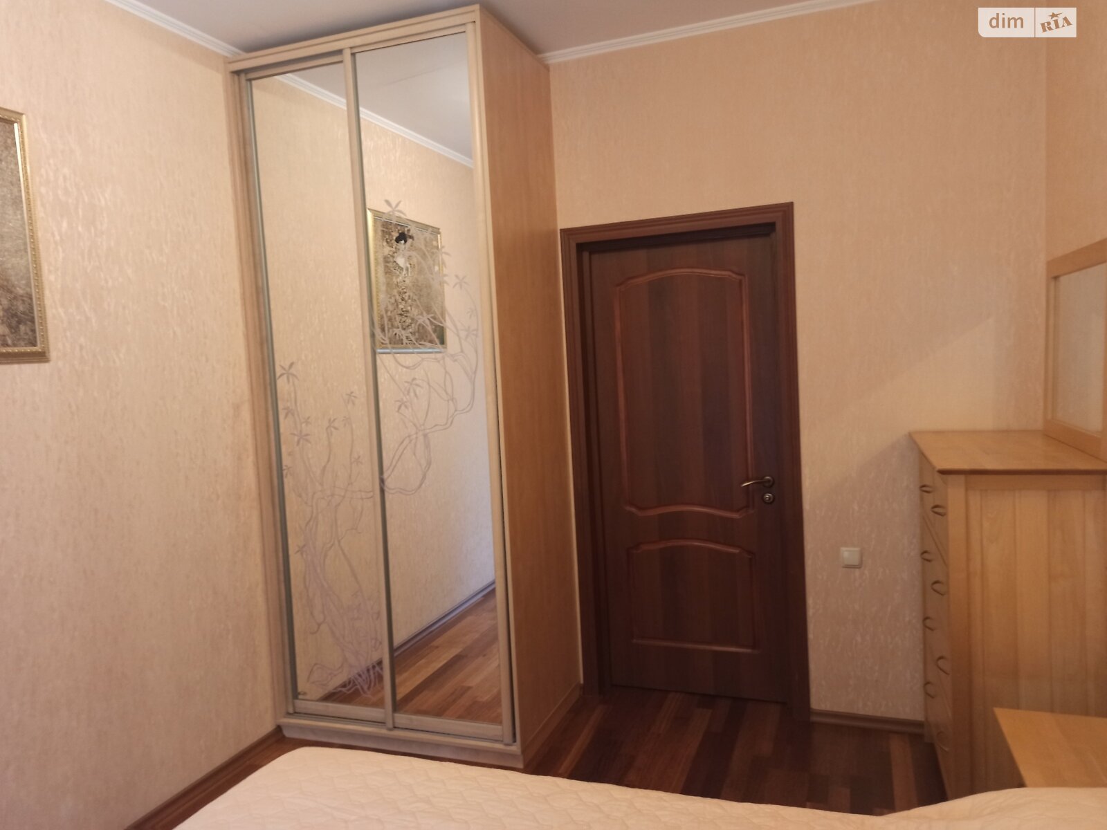 двокімнатна квартира в Києві, район Печерськ, на вул. Мечникова 16 в довготривалу оренду помісячно фото 1 двокімнатна квартира в Києві, район Печерськ, на вул. Мечникова 16 в довготривалу оренду помісячно фото 1