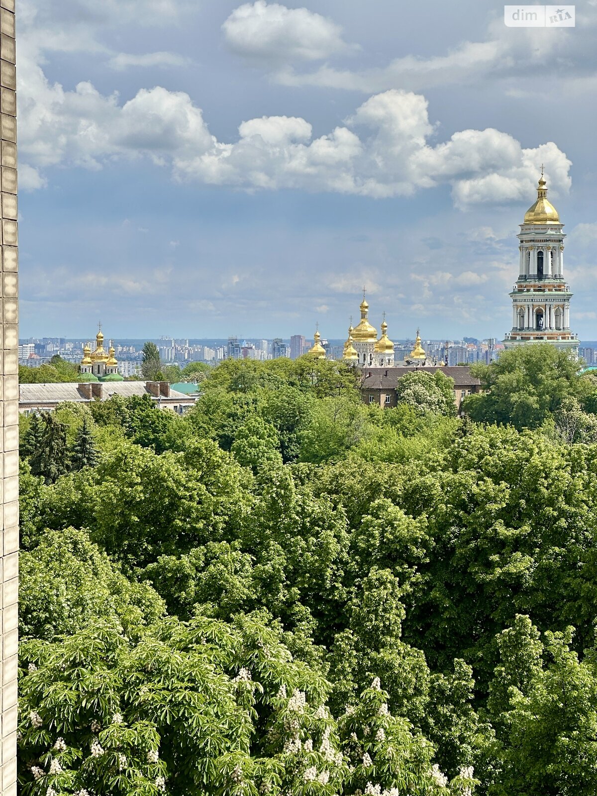 трикімнатна квартира в Києві, район Печерськ, на вул. Михайла Омеляновича-Павленка в довготривалу оренду помісячно фото 1 трикімнатна квартира в Києві, район Печерськ, на вул. Михайла Омеляновича-Павленка в довготривалу оренду помісячно фото 1