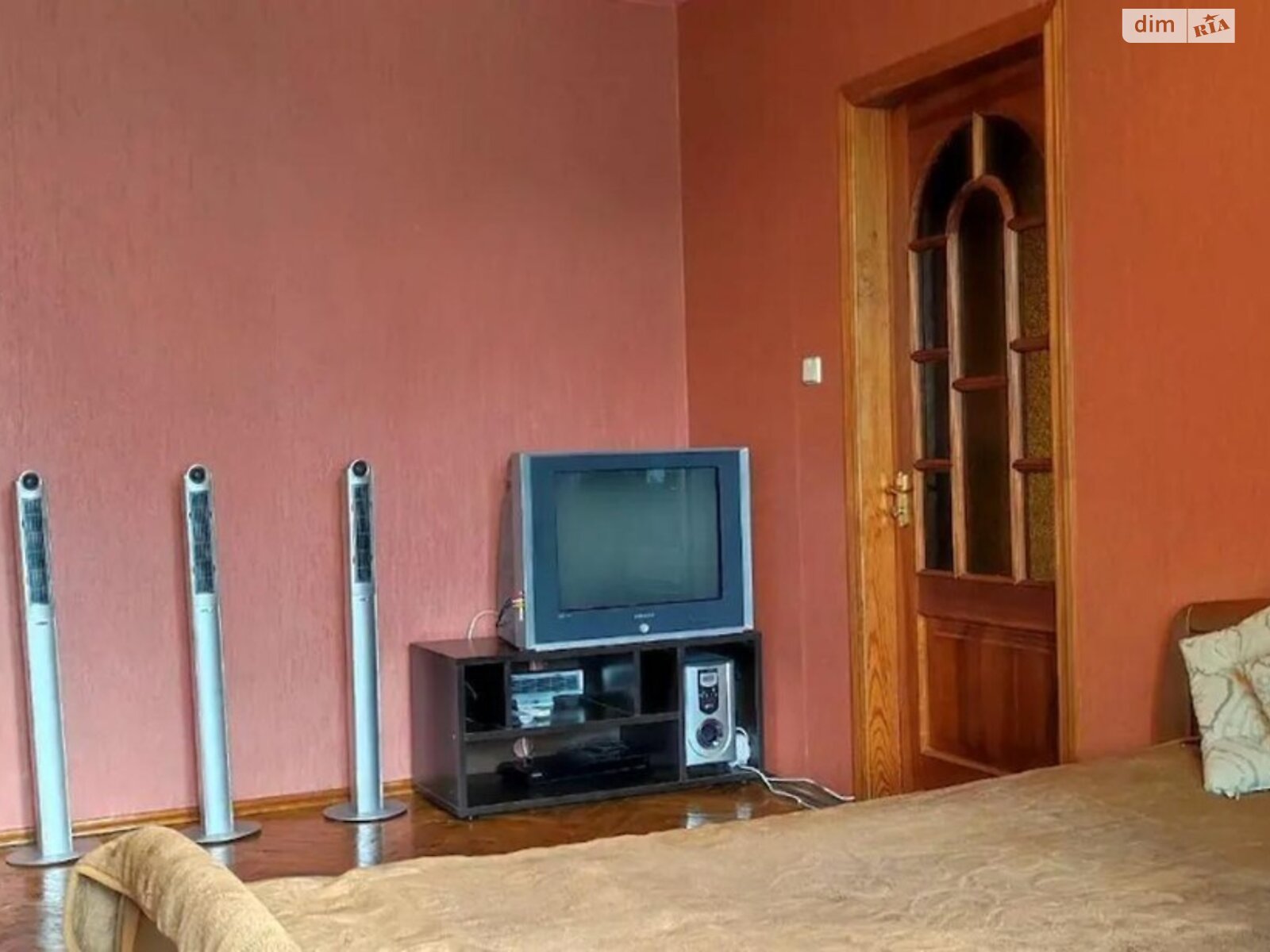 двухкомнатная квартира с мебелью в Киеве, район Печерск, на ул. Предславинская 26А в аренду на долгий срок помесячно фото 1
